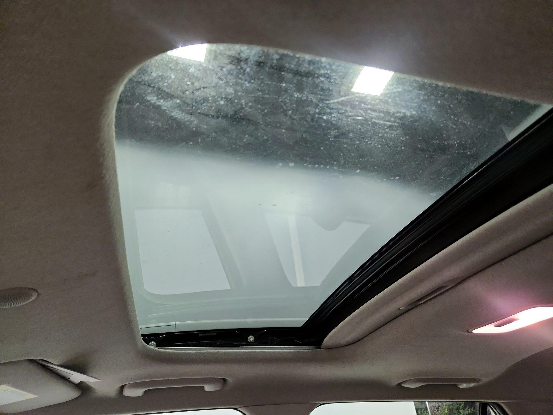 Thumbnail: 2023 Hyundai Venue - 19