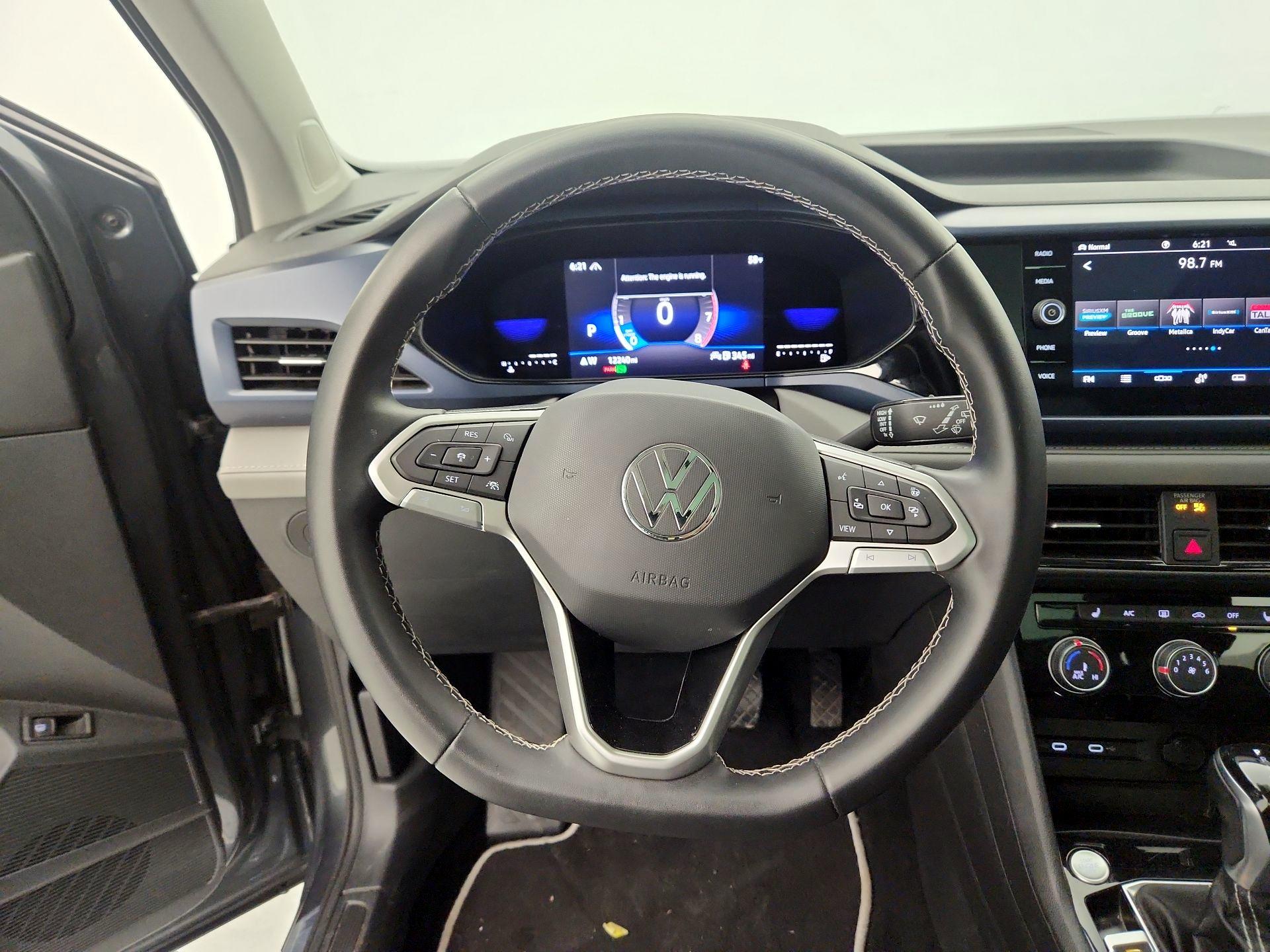 Thumbnail: 2023 Volkswagen Taos - 10