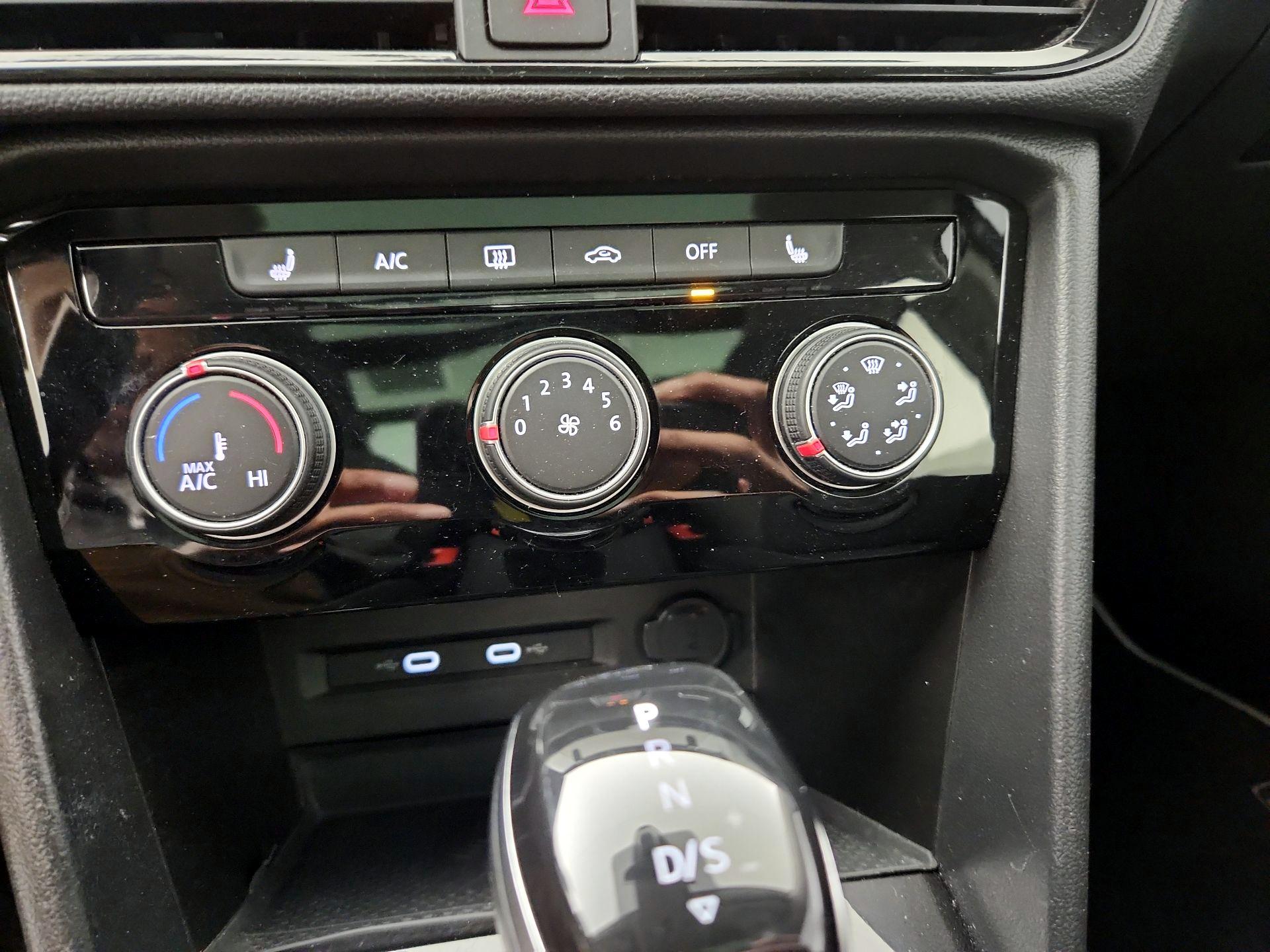 Thumbnail: 2023 Volkswagen Taos - 16