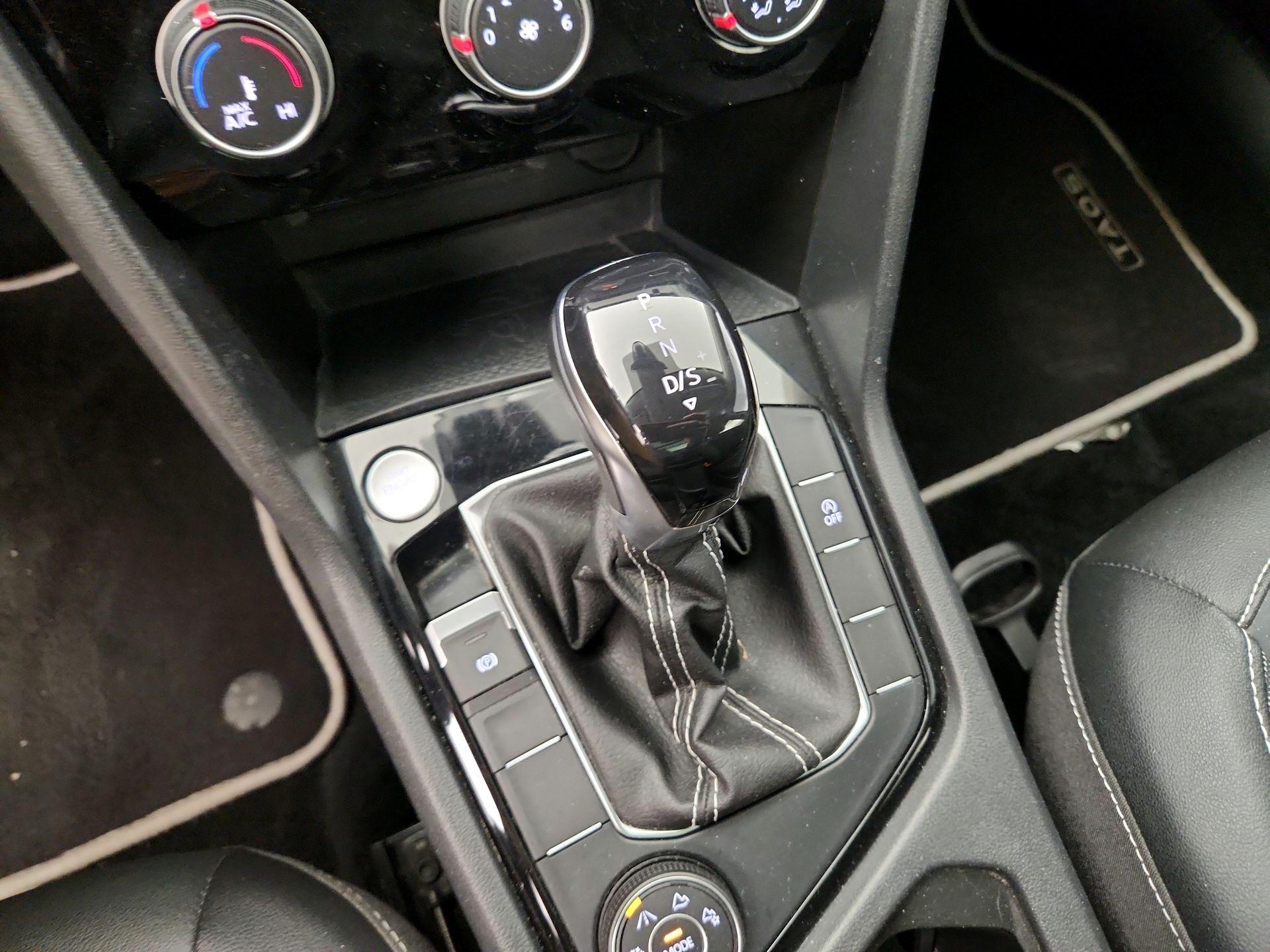 Thumbnail: 2023 Volkswagen Taos - 17