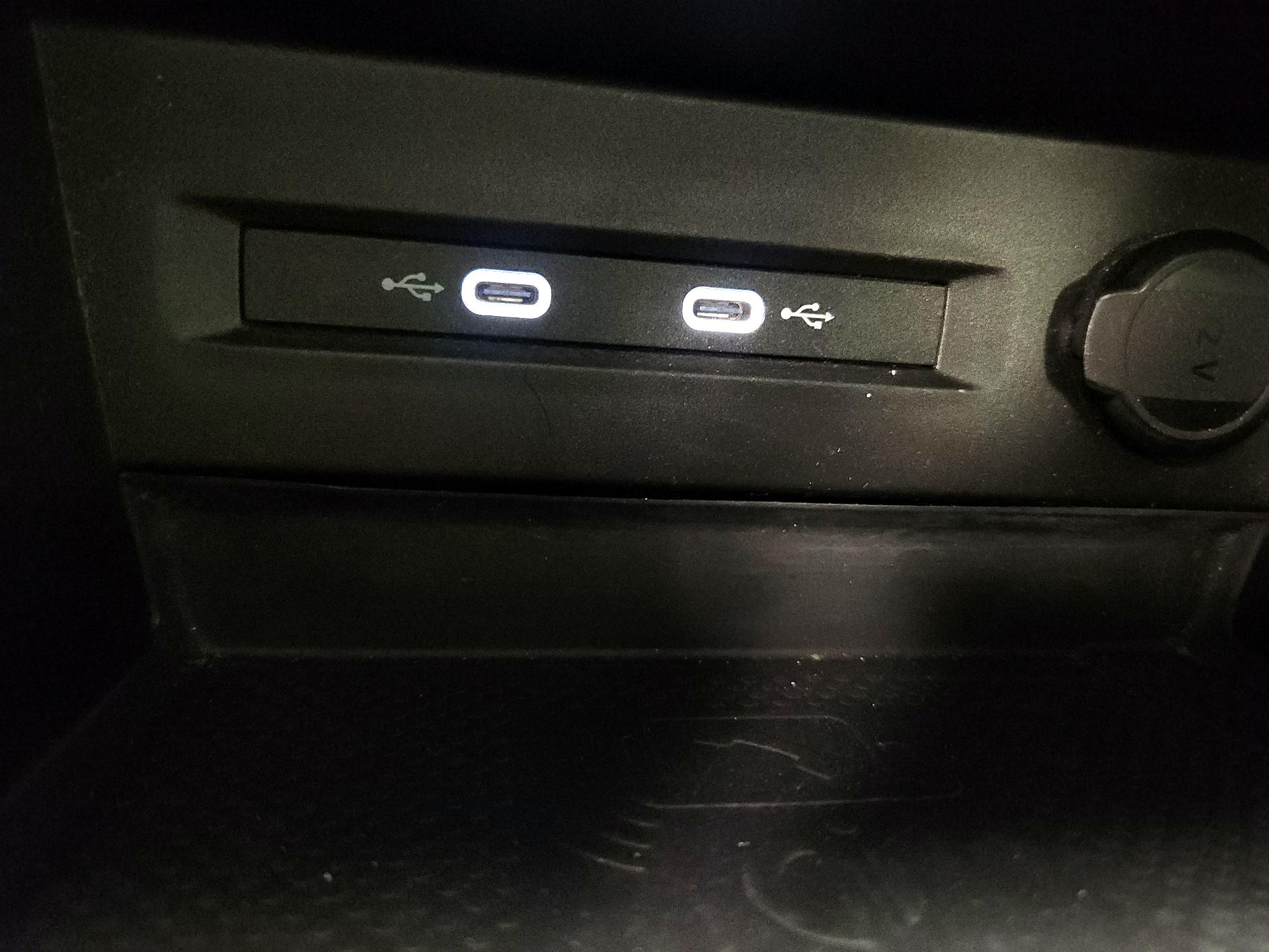 Thumbnail: 2023 Volkswagen Taos - 18