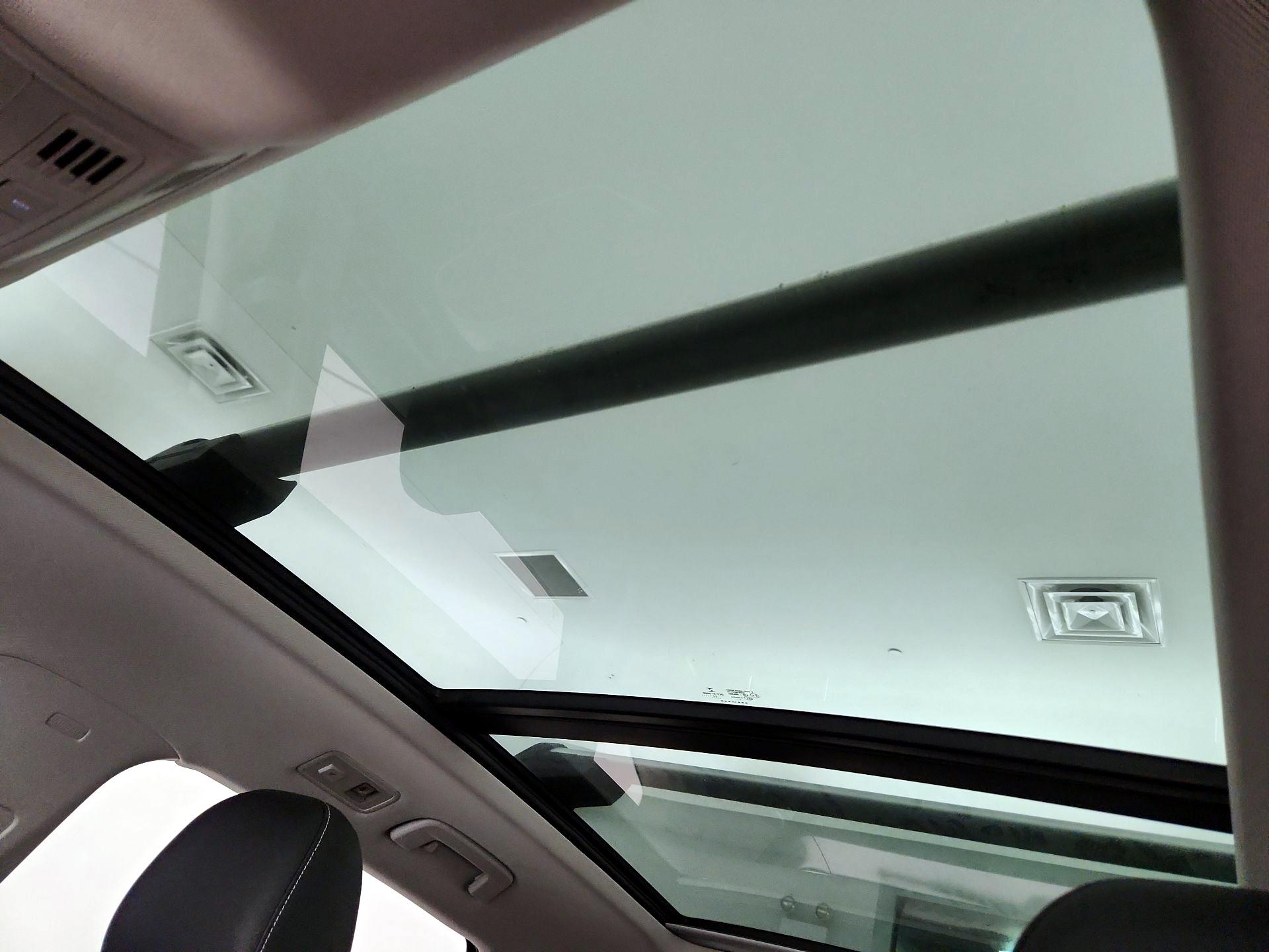 Thumbnail: 2023 Volkswagen Taos - 19