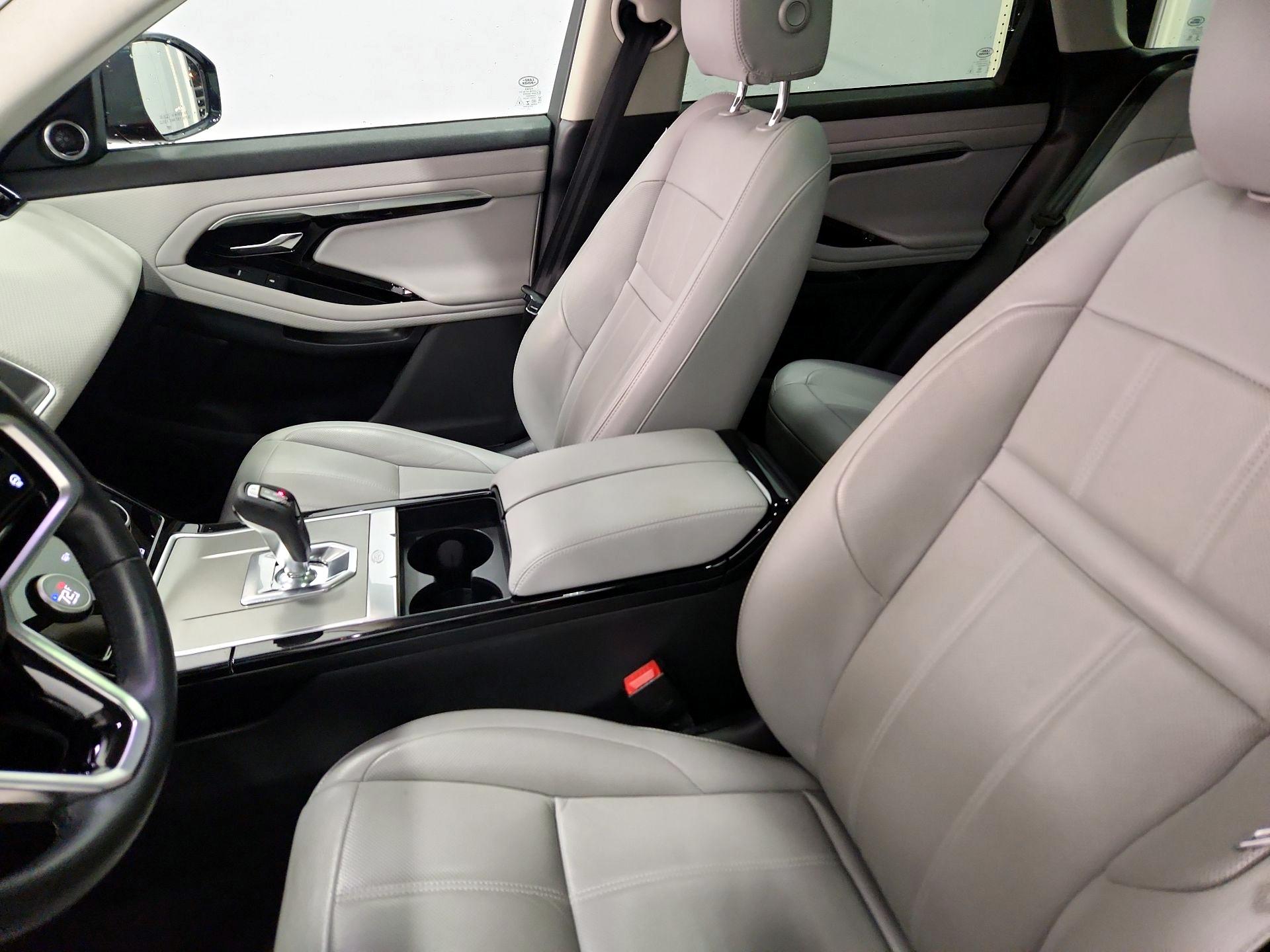 Thumbnail: 2022 Land Rover Range Rover Evoque - 11