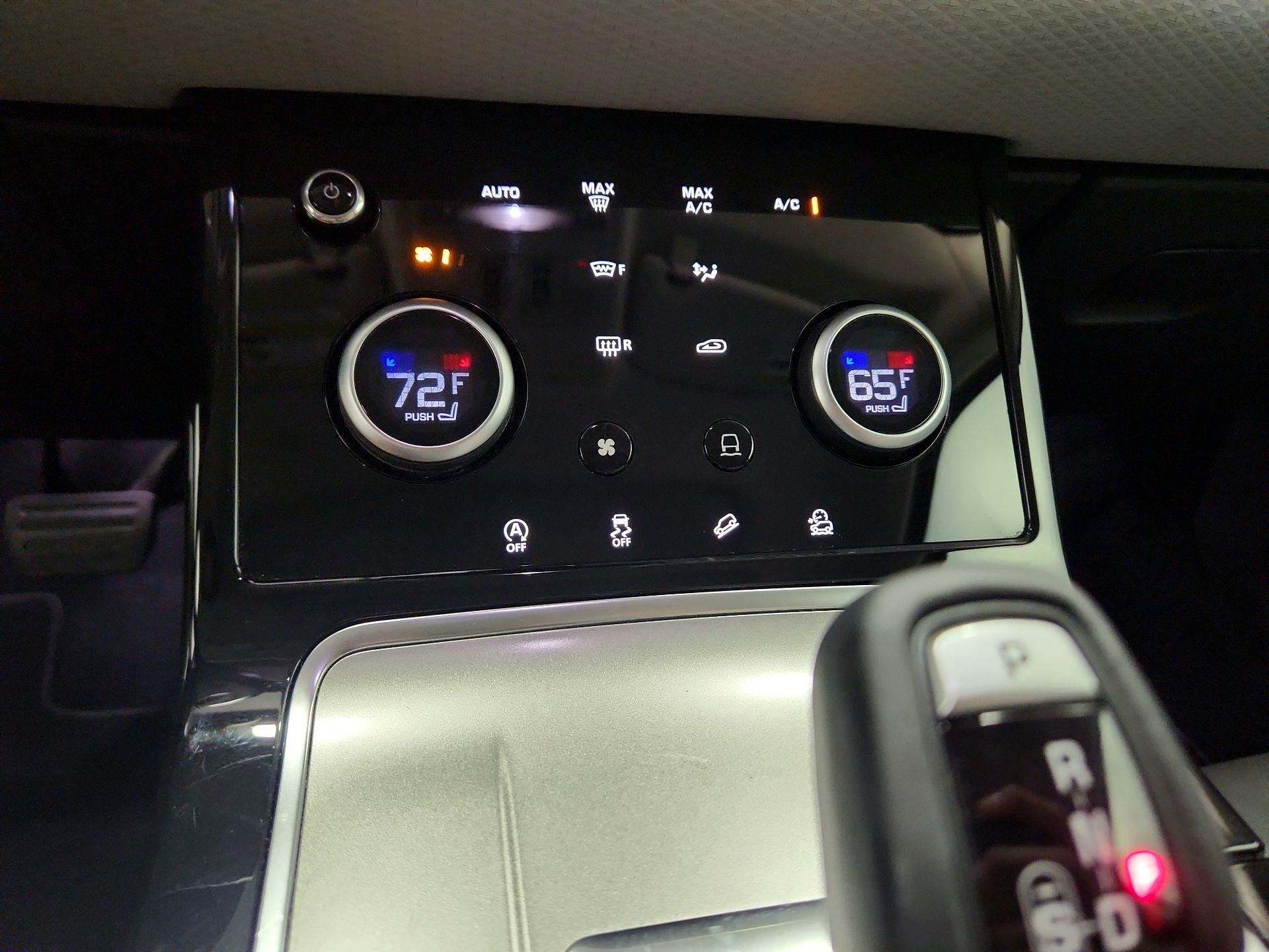 Thumbnail: 2022 Land Rover Range Rover Evoque - 16