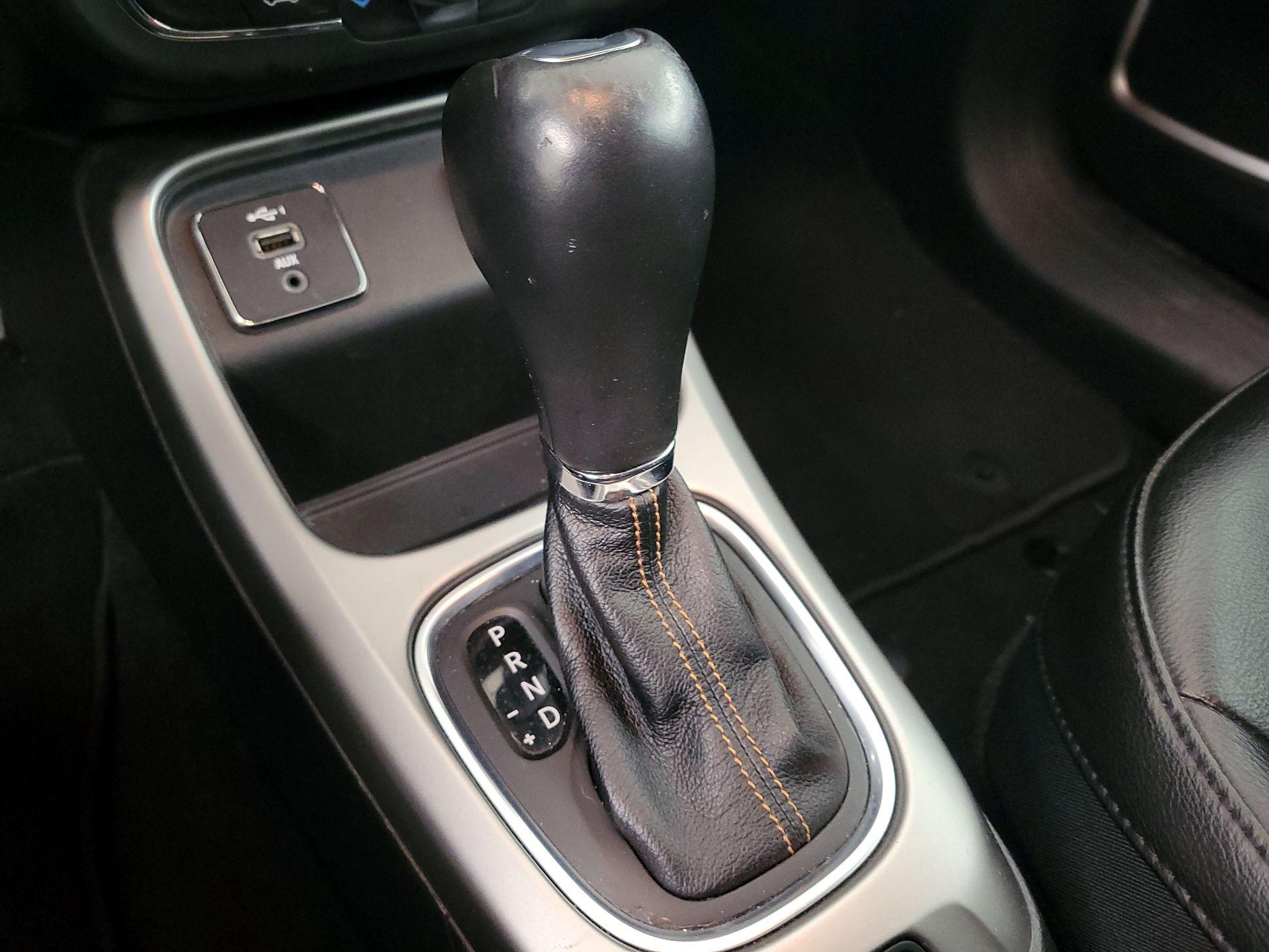 Thumbnail: 2020 Jeep Compass - 18