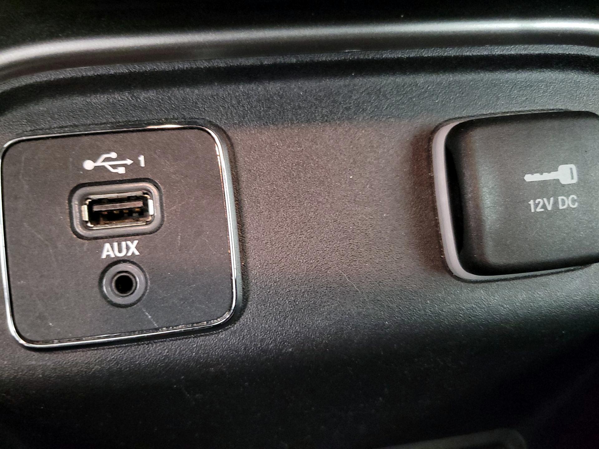 Thumbnail: 2020 Jeep Compass - 19