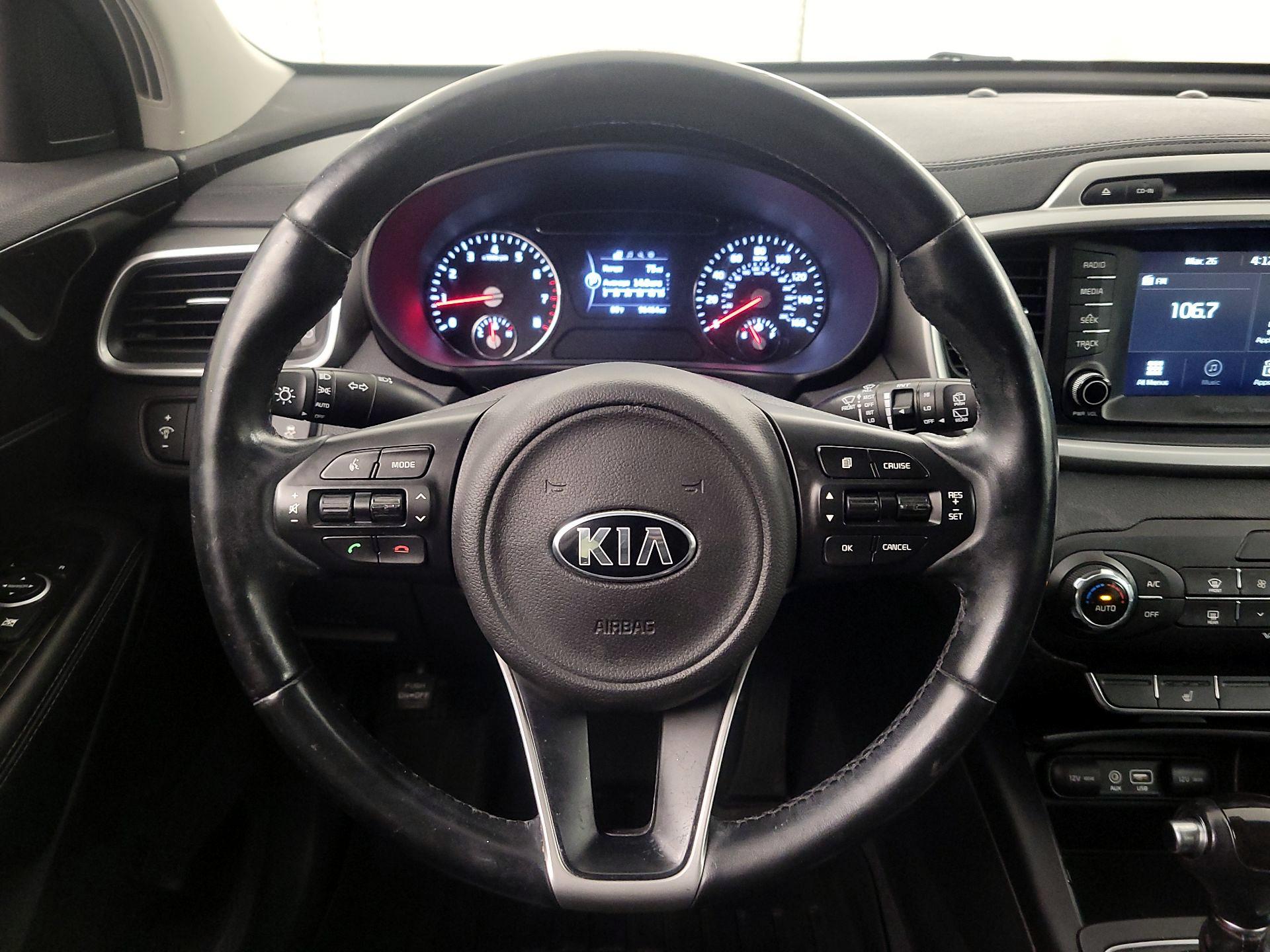 Thumbnail: 2017 Kia Sorento - 10