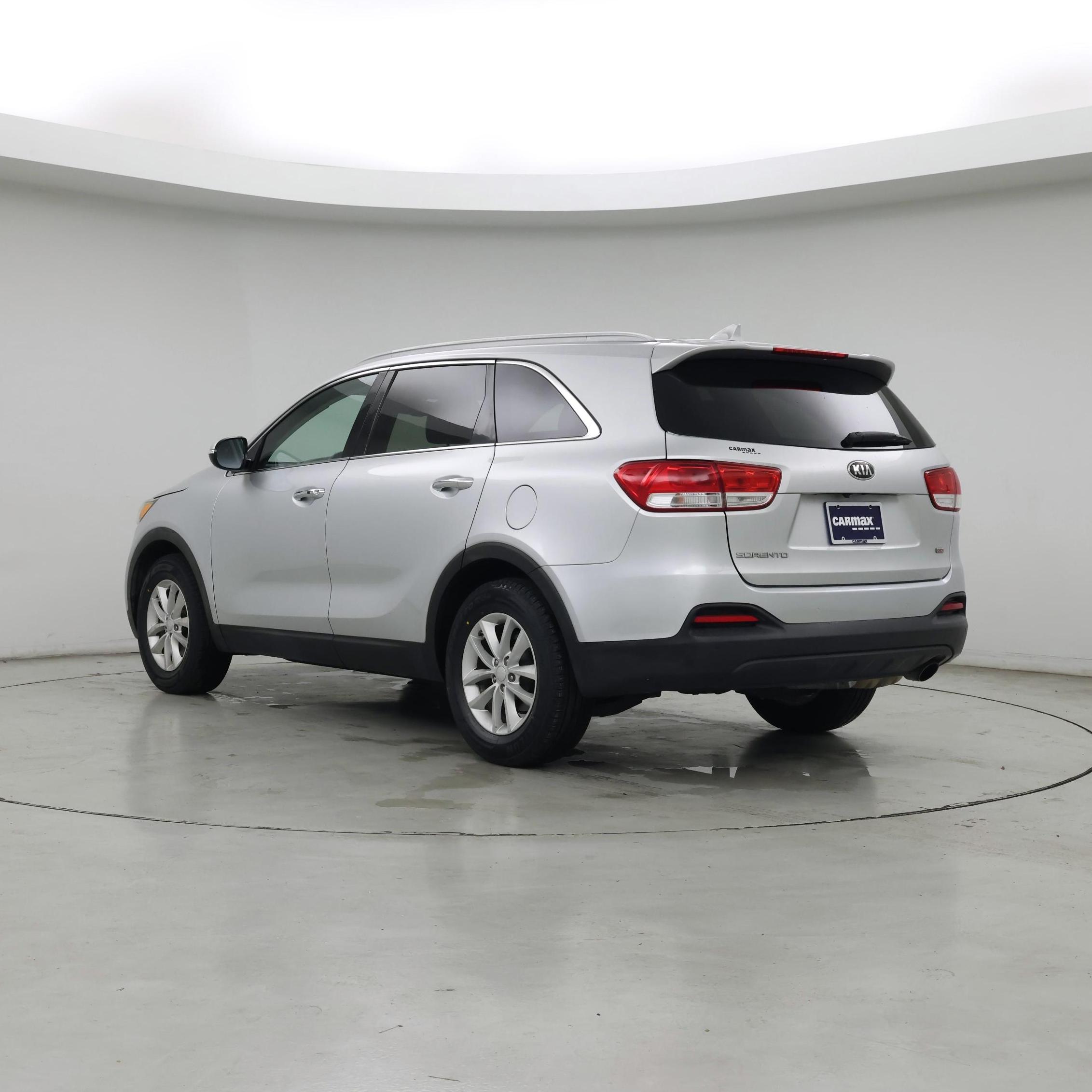 Thumbnail: 2017 Kia Sorento - 2