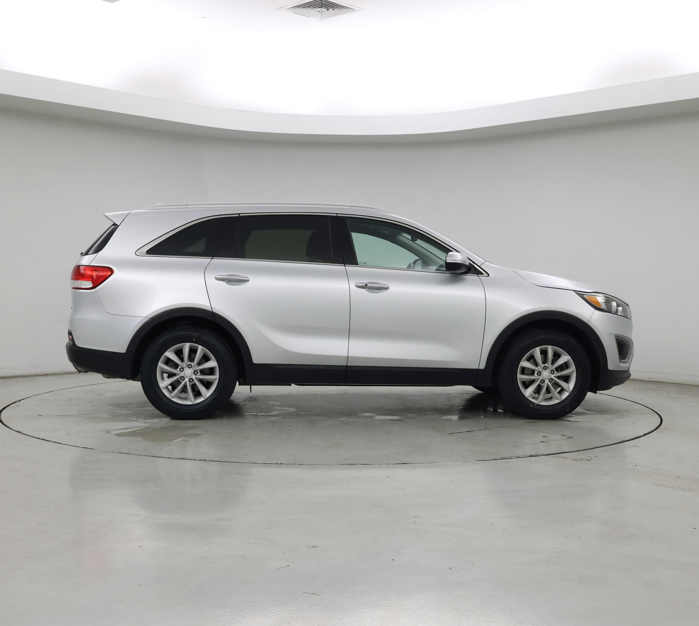 Thumbnail: 2017 Kia Sorento - 7