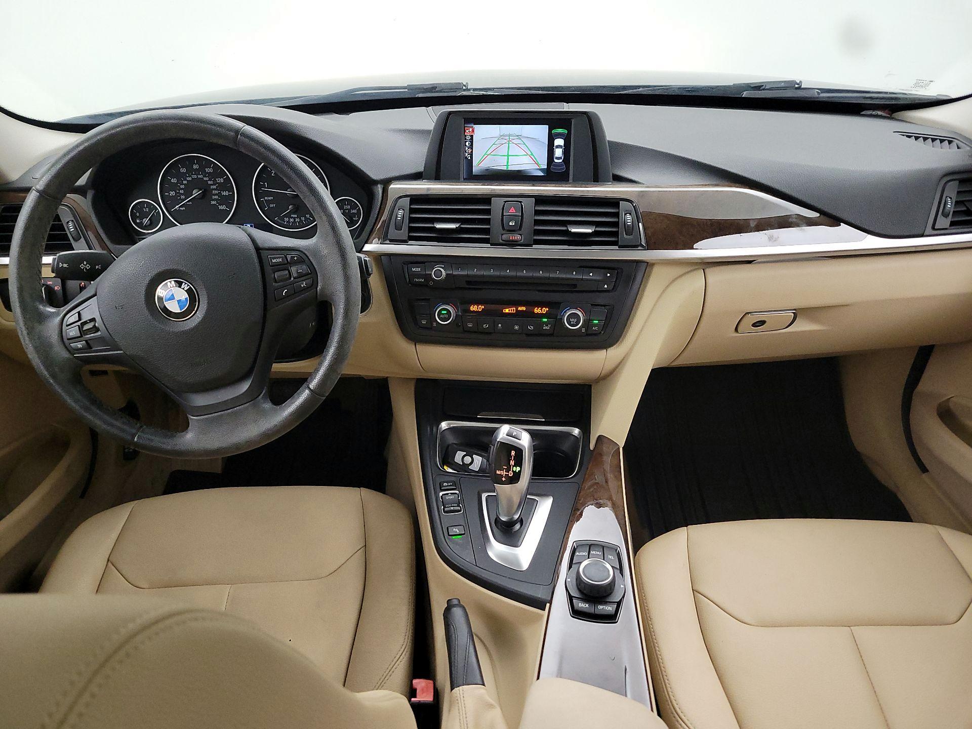 Thumbnail: 2015 BMW 3 Series - 9