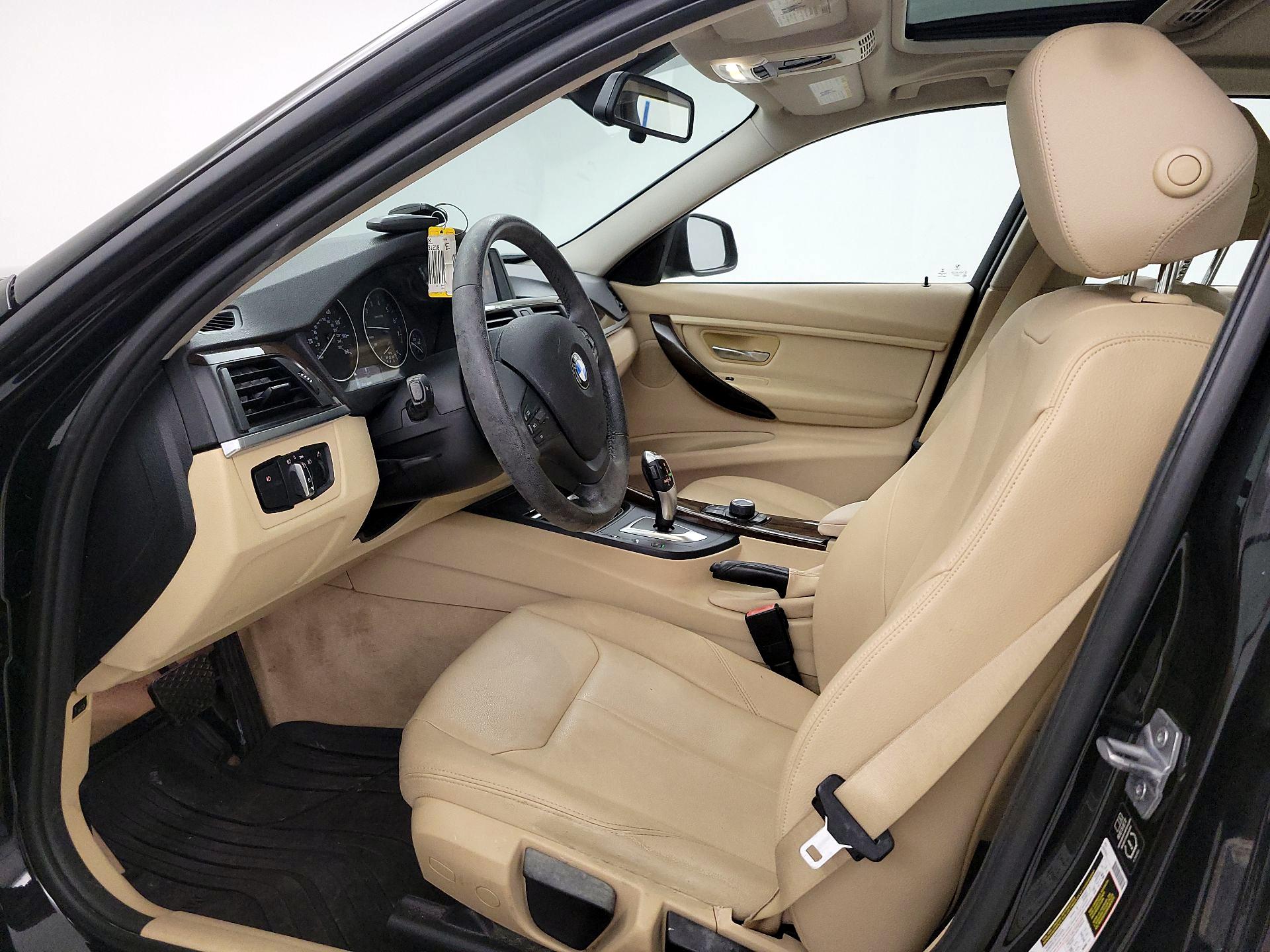 Thumbnail: 2015 BMW 3 Series - 11