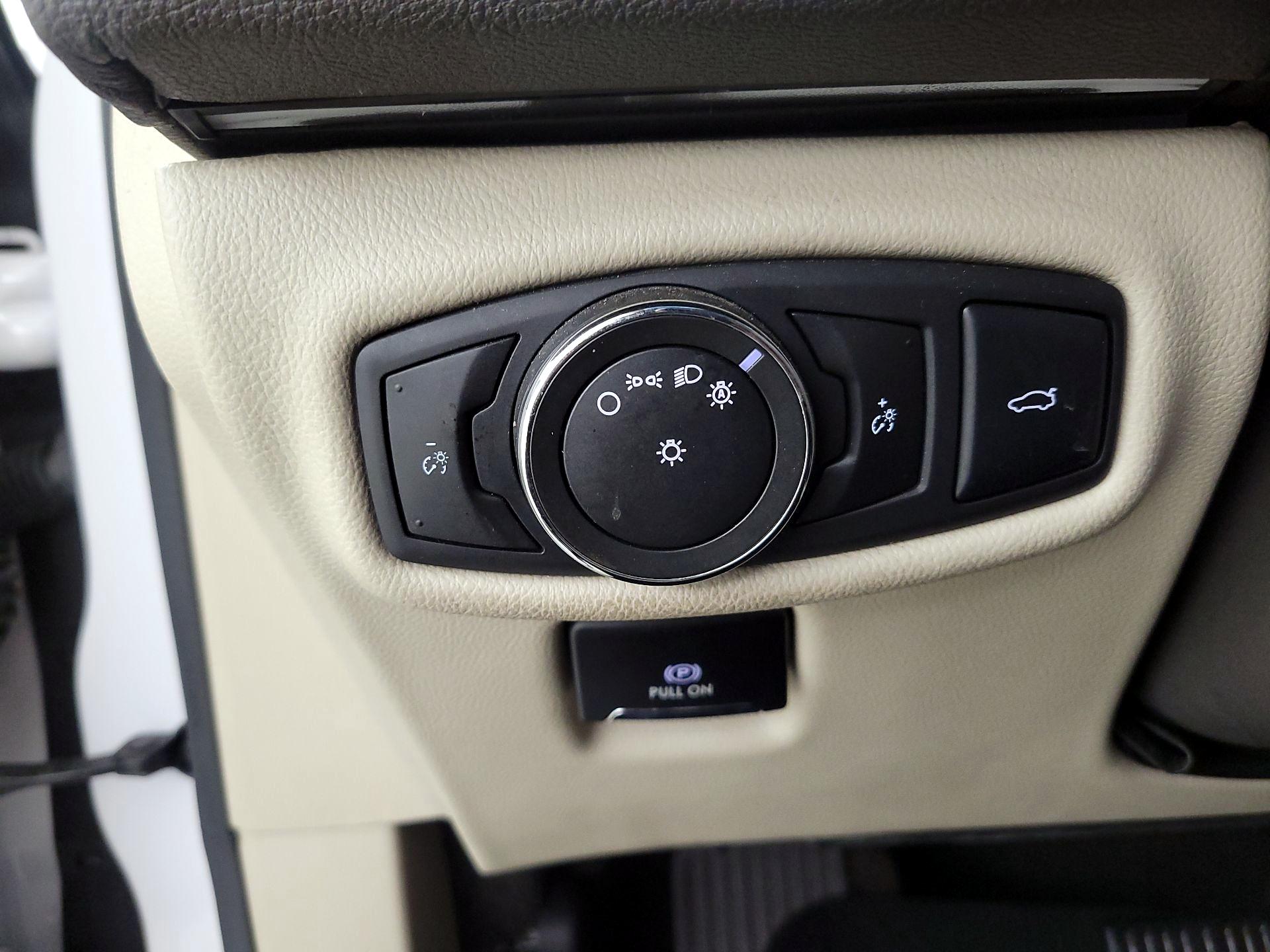 Thumbnail: 2017 Lincoln MKZ - 13