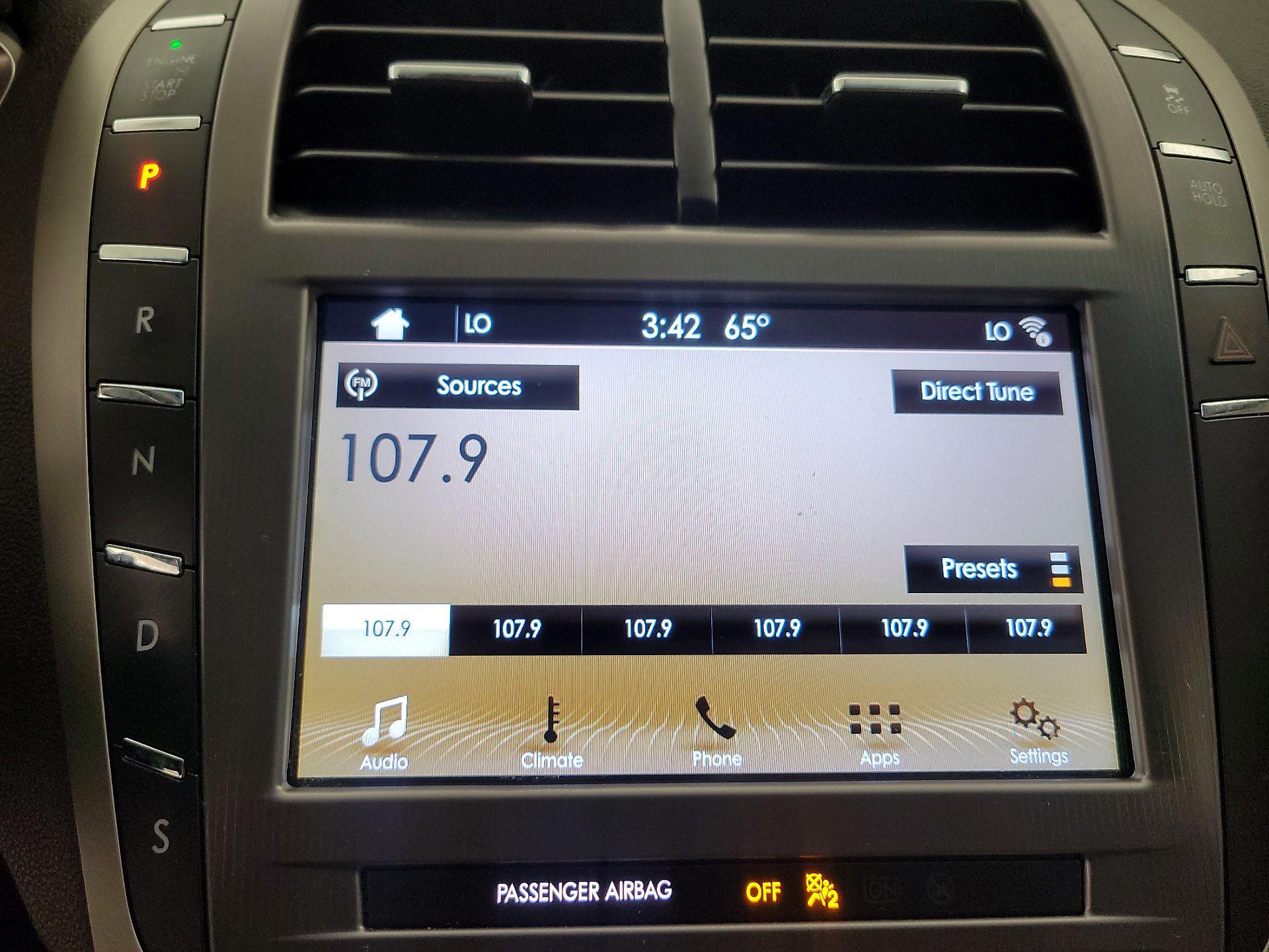 Thumbnail: 2017 Lincoln MKZ - 15