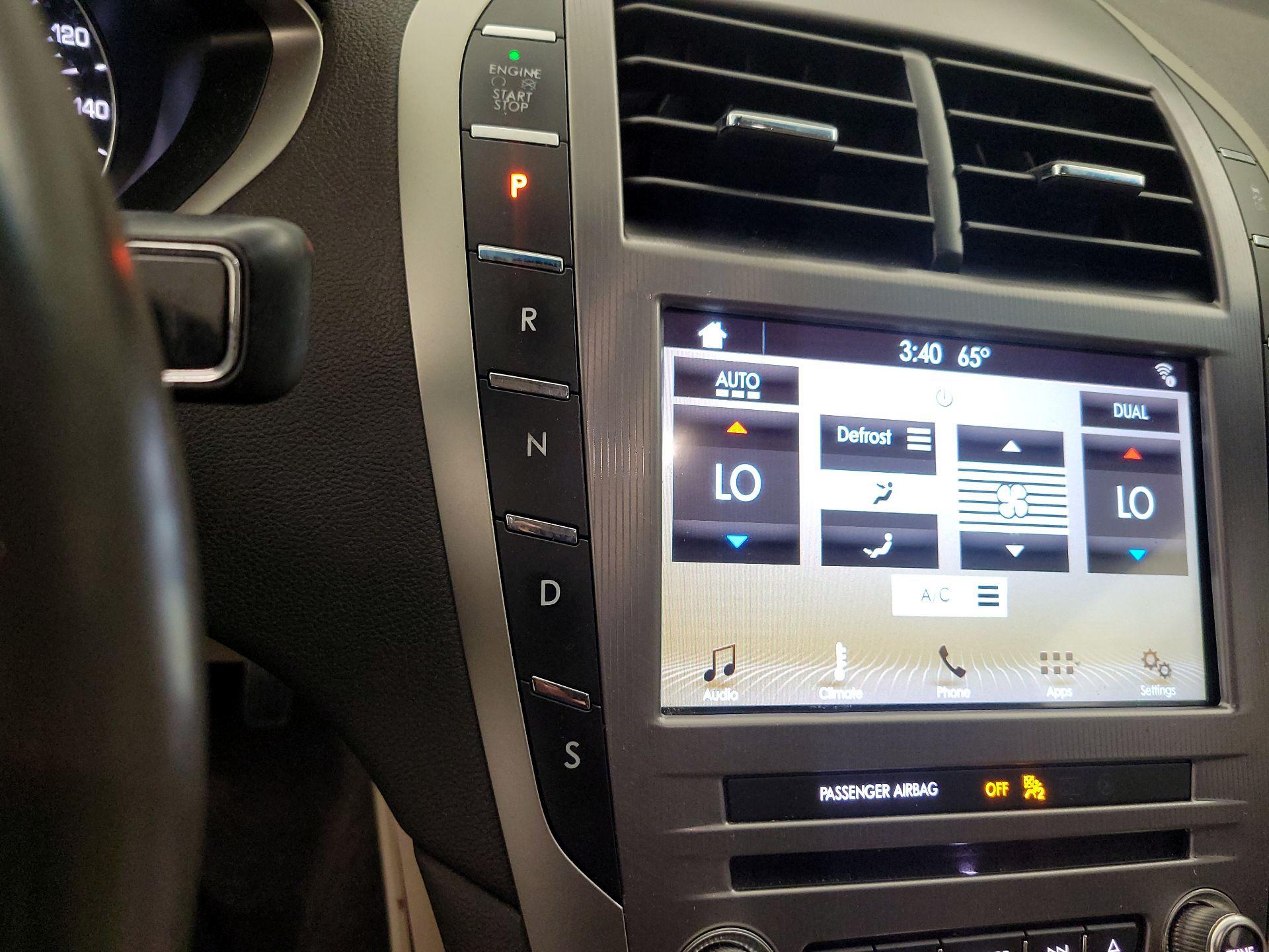 Thumbnail: 2017 Lincoln MKZ - 17