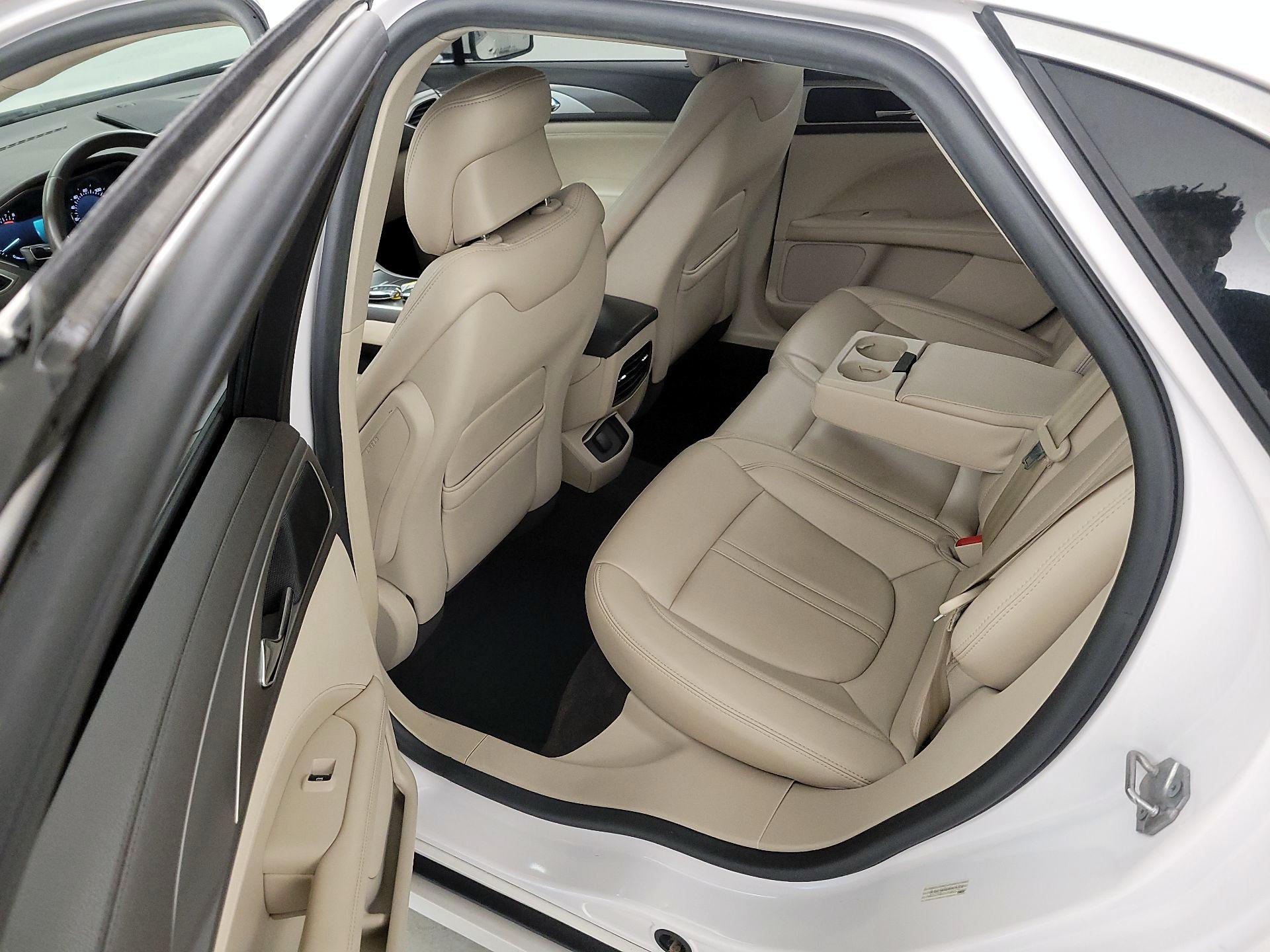 Thumbnail: 2017 Lincoln MKZ - 19