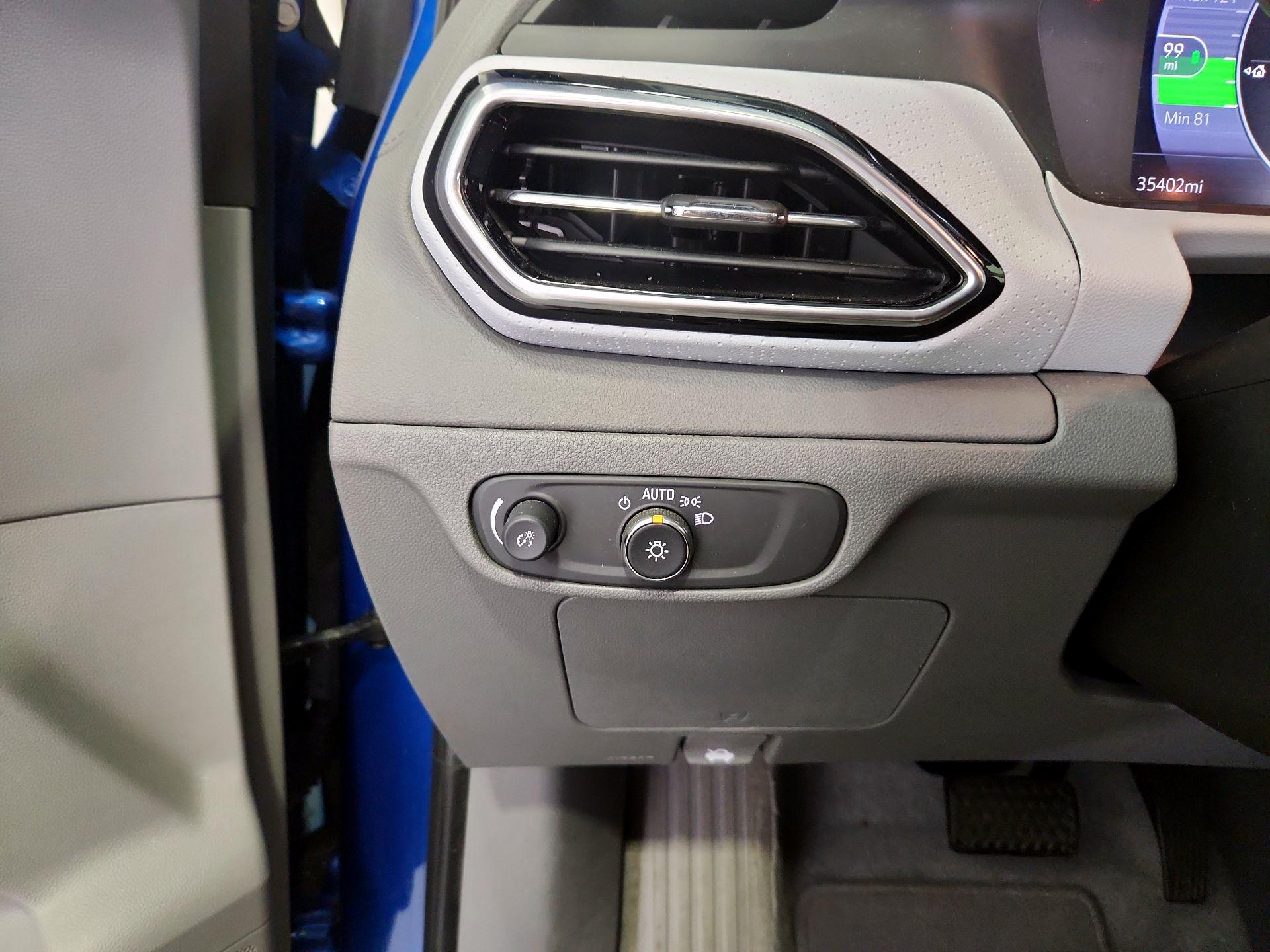 Thumbnail: 2022 Chevrolet Bolt EUV - 13