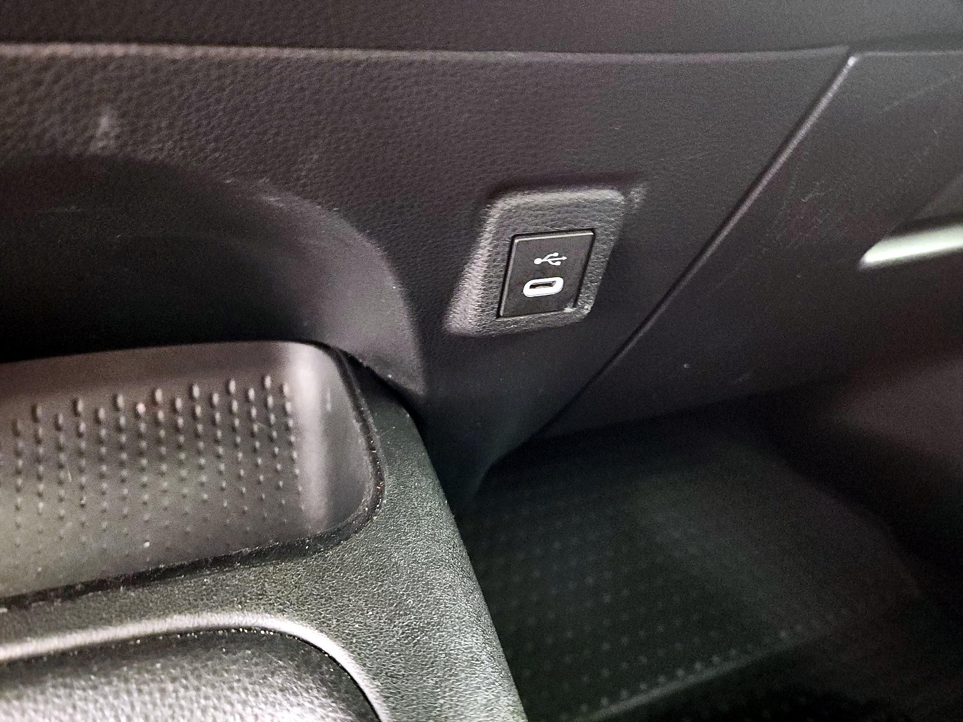 Thumbnail: 2024 Toyota Corolla - 18