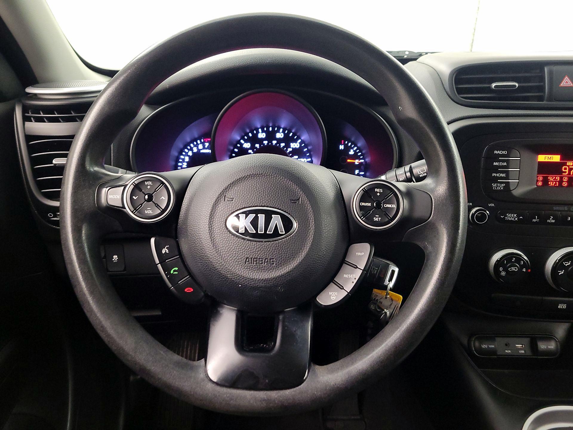 Thumbnail: 2016 Kia Soul - 10