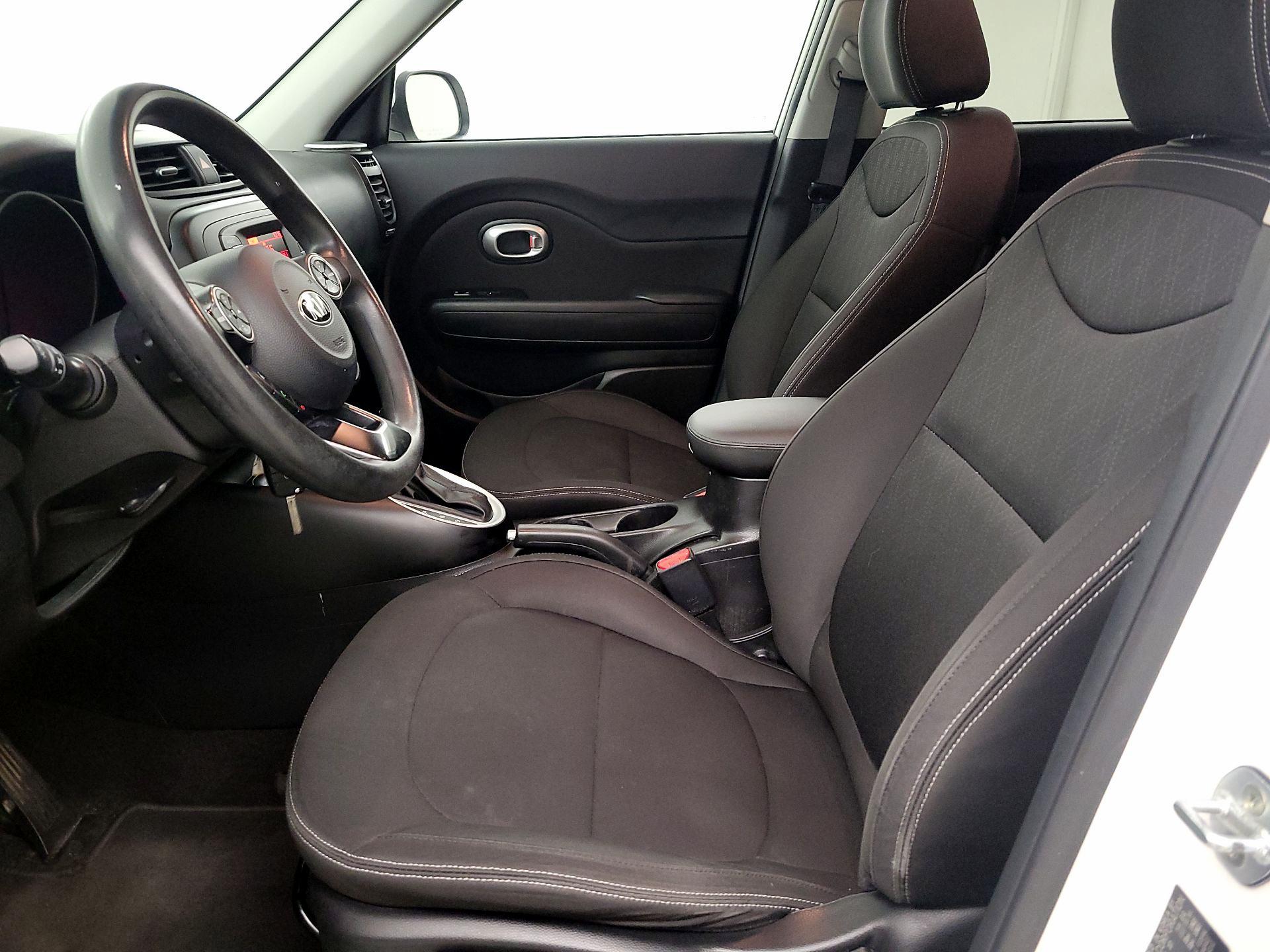 Thumbnail: 2016 Kia Soul - 11