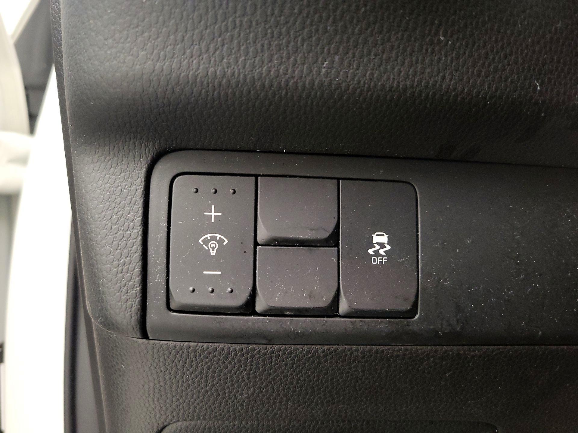 Thumbnail: 2016 Kia Soul - 13