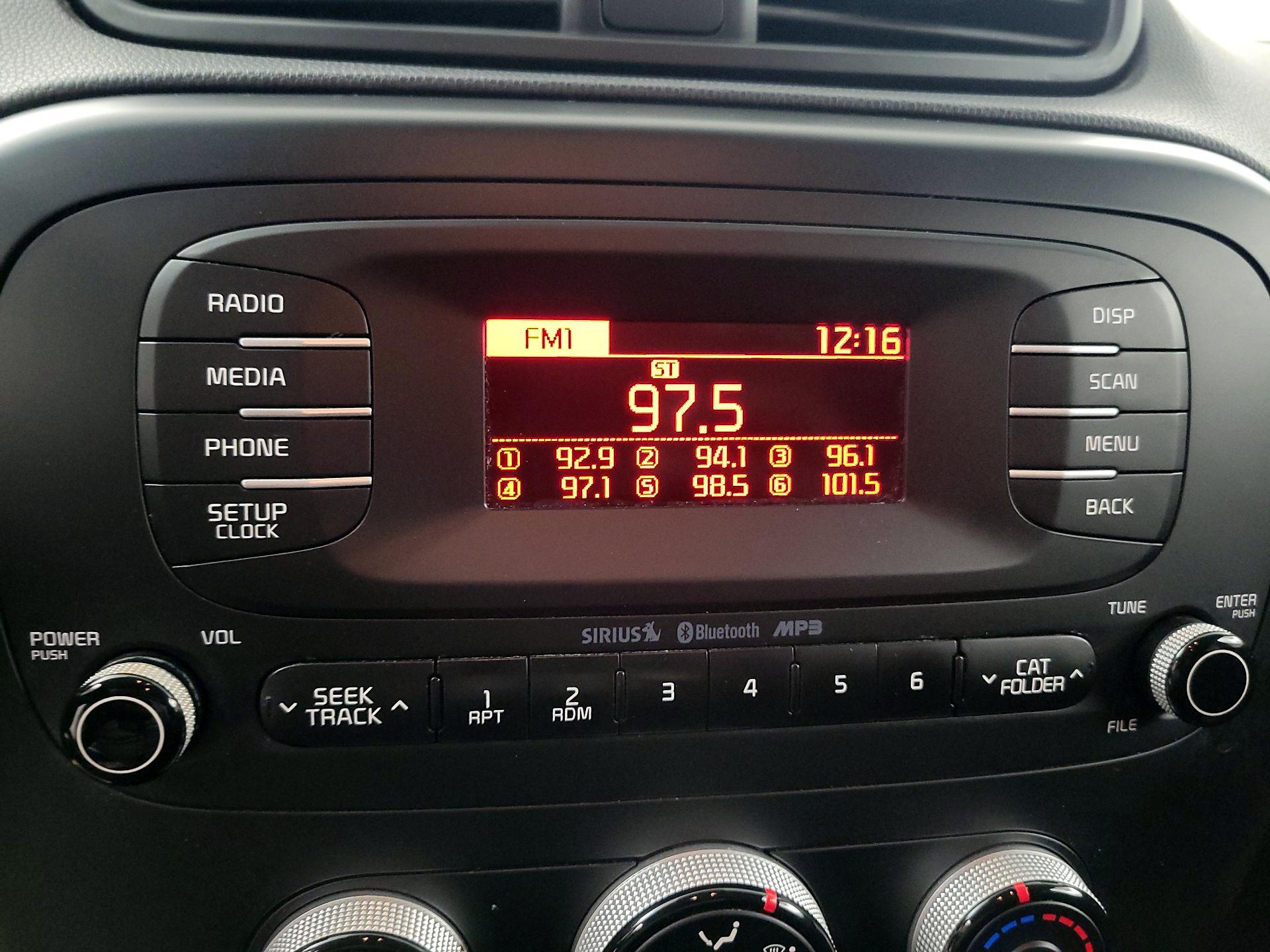 Thumbnail: 2016 Kia Soul - 14