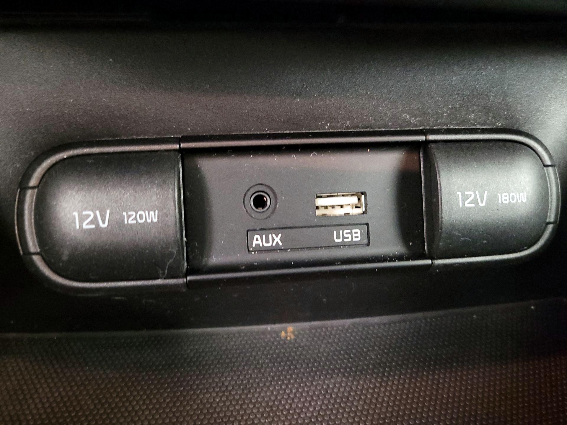 Thumbnail: 2016 Kia Soul - 17