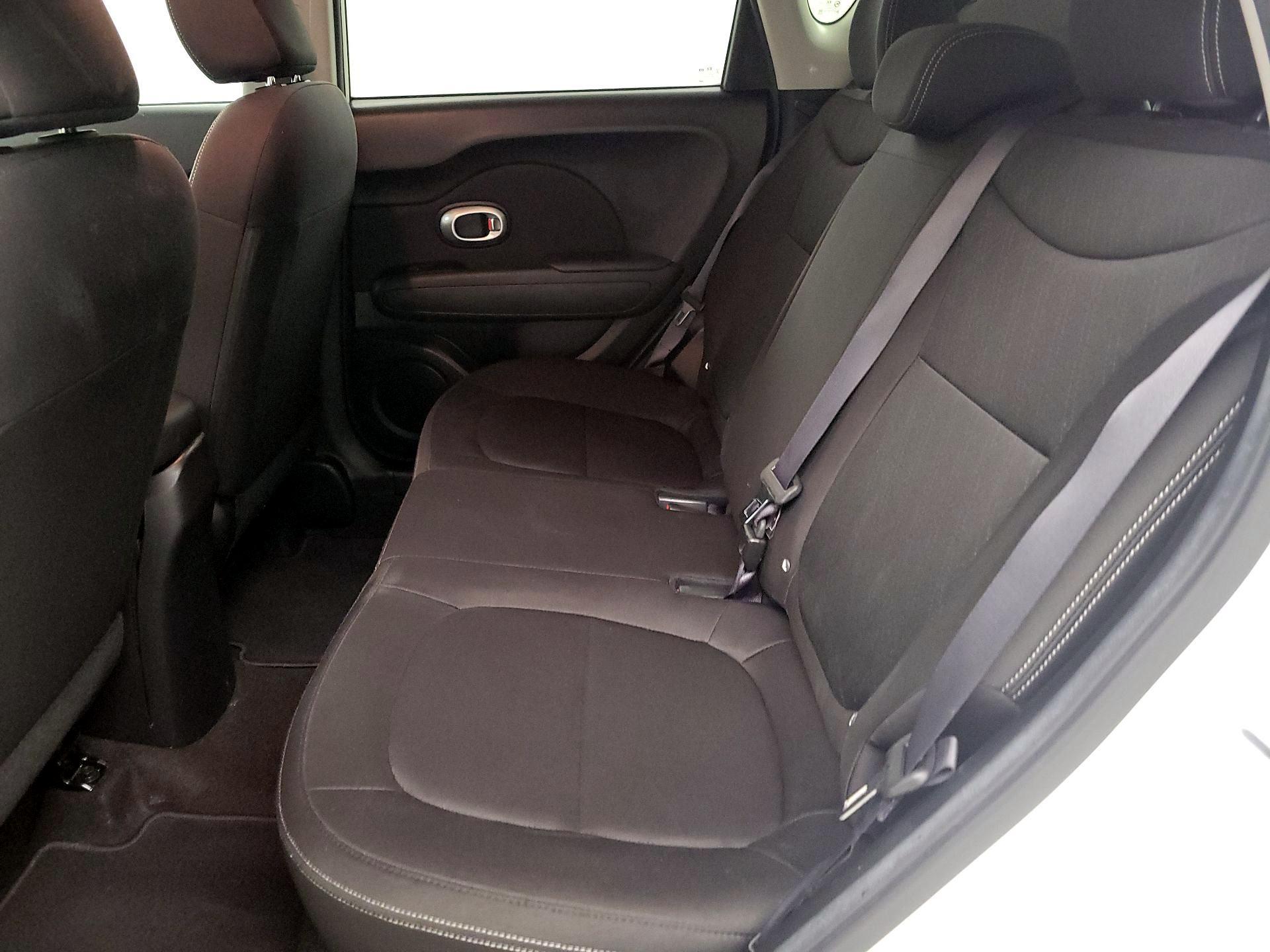 Thumbnail: 2016 Kia Soul - 18