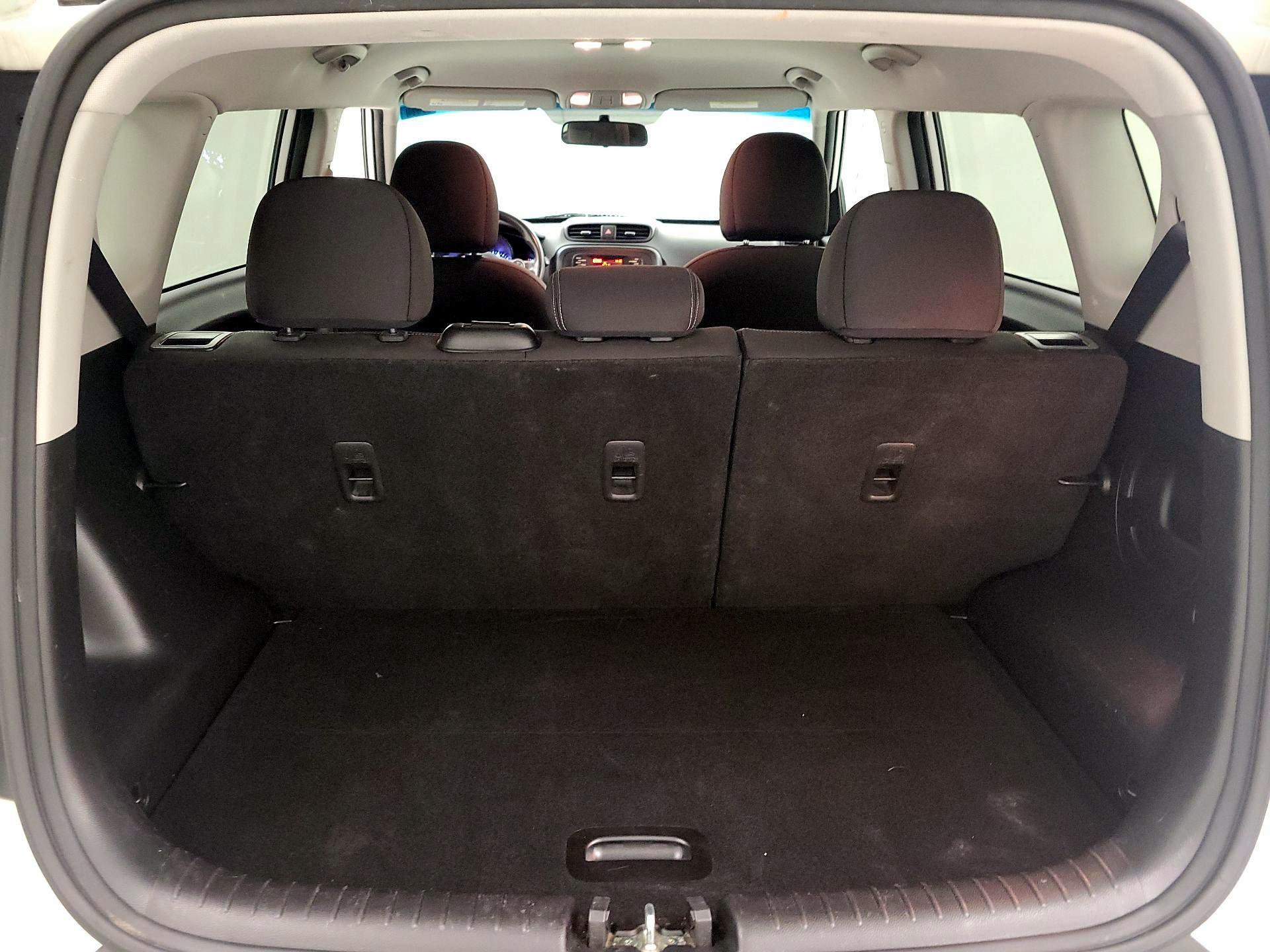 Thumbnail: 2016 Kia Soul - 19