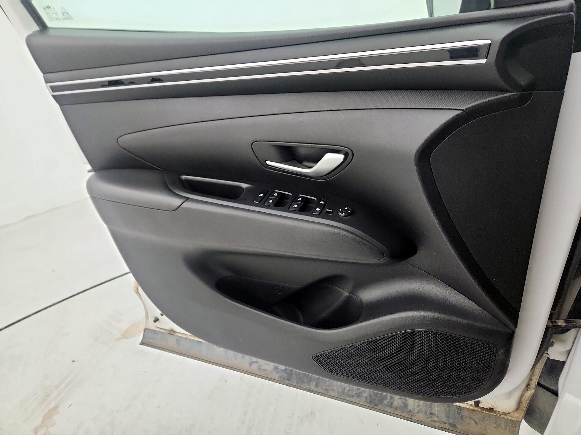 Thumbnail: 2023 Hyundai Tucson - 12