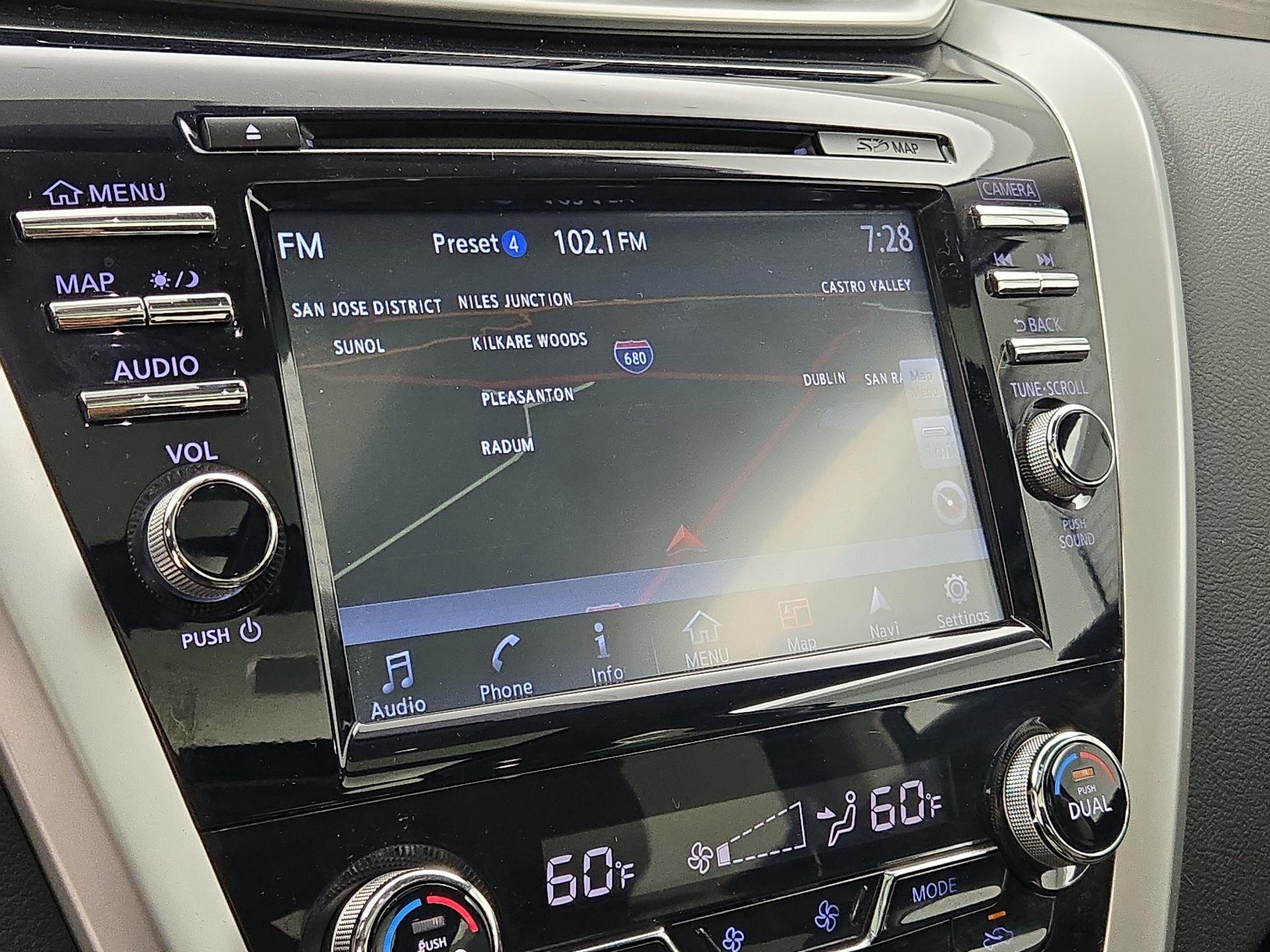 Thumbnail: 2016 Nissan Murano - 14