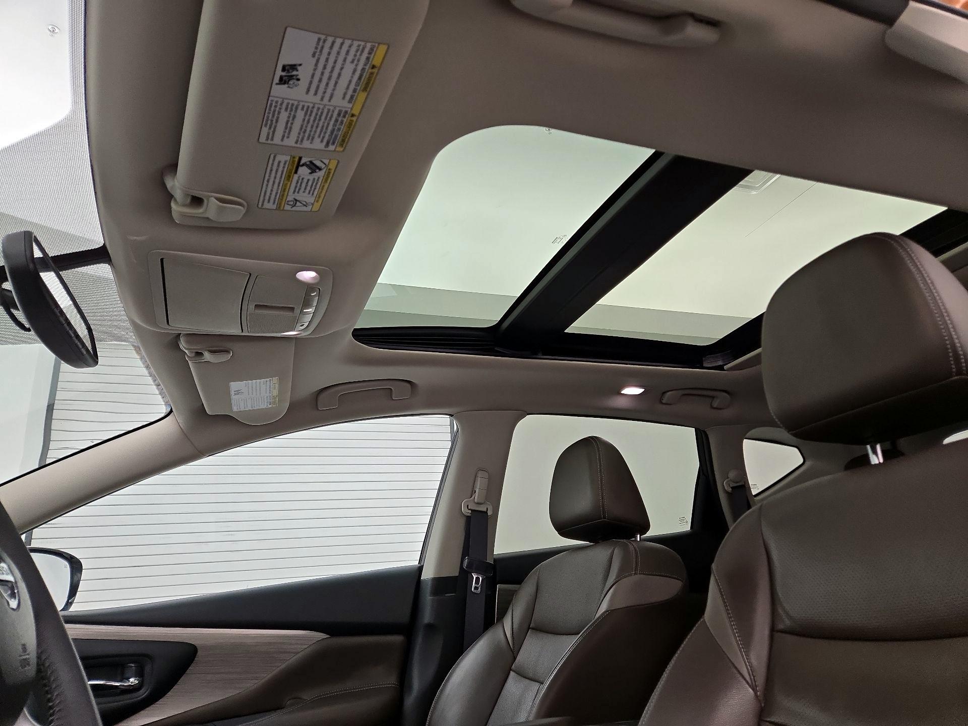 Thumbnail: 2016 Nissan Murano - 20