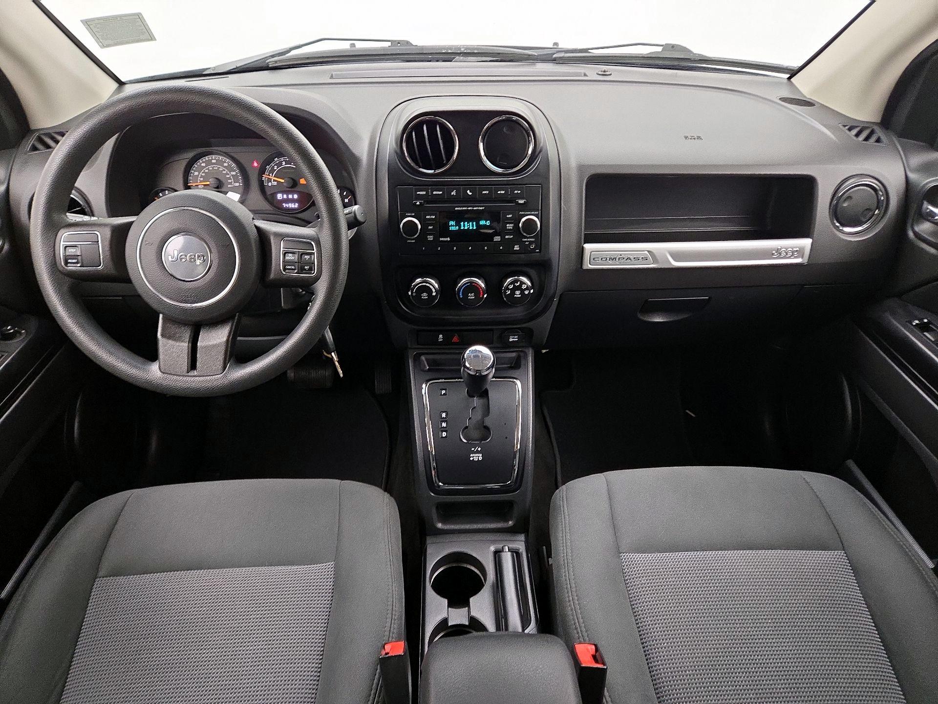 Thumbnail: 2016 Jeep Compass - 9