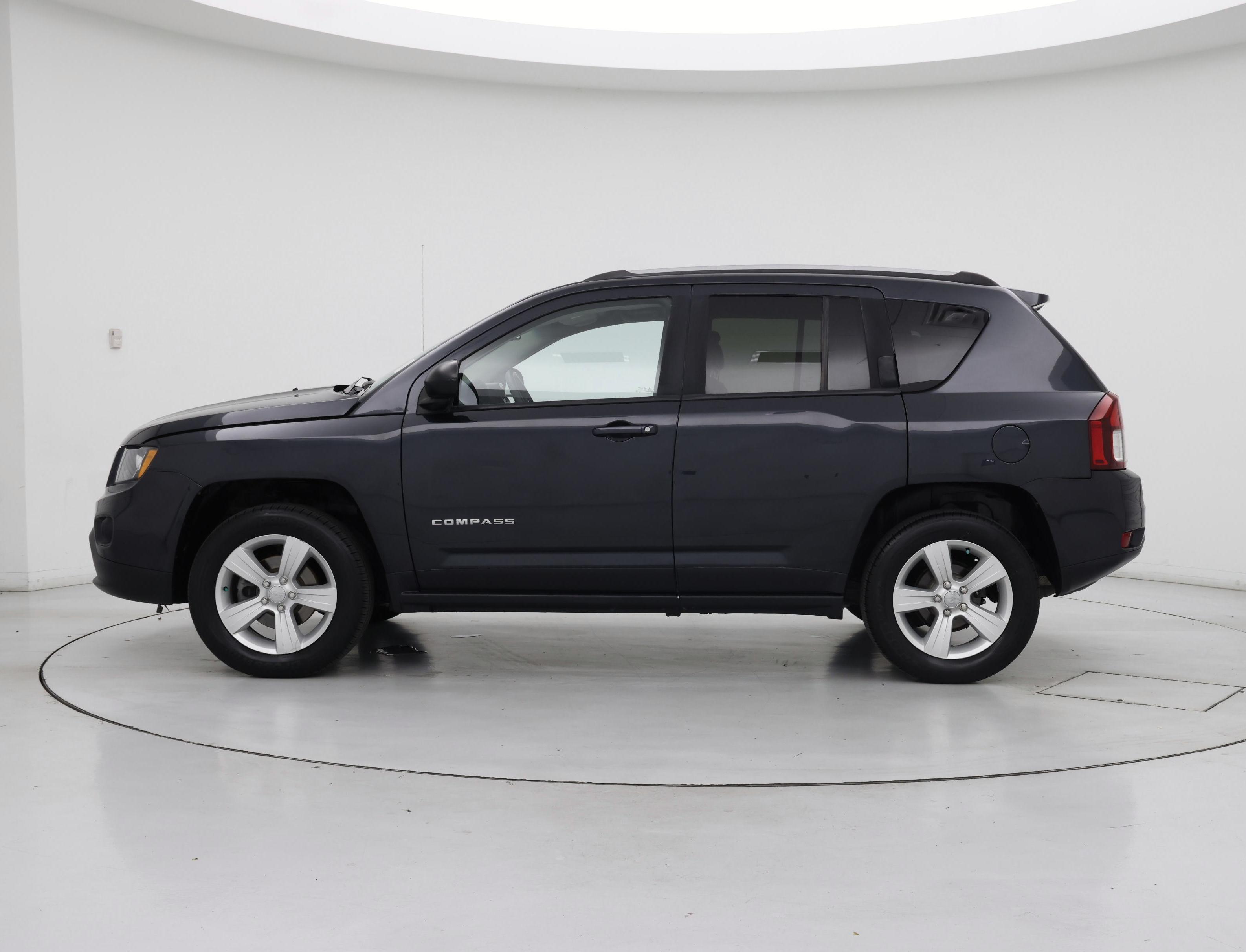 Thumbnail: 2016 Jeep Compass - 3