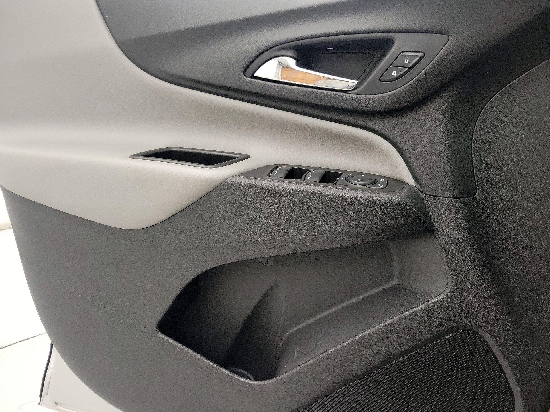 Thumbnail: 2020 Chevrolet Equinox - 12