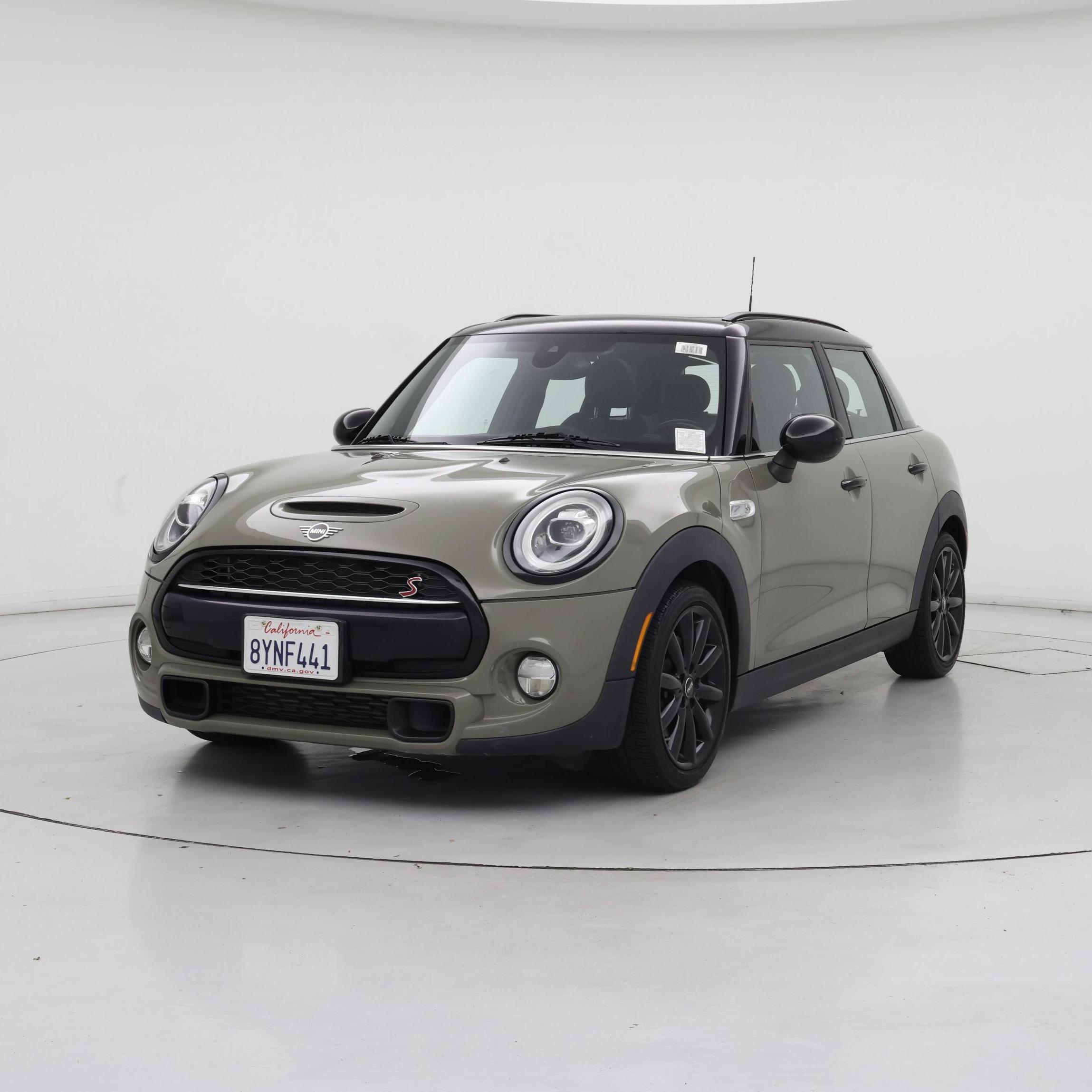 Thumbnail: 2019 MINI Cooper Hardtop - 4