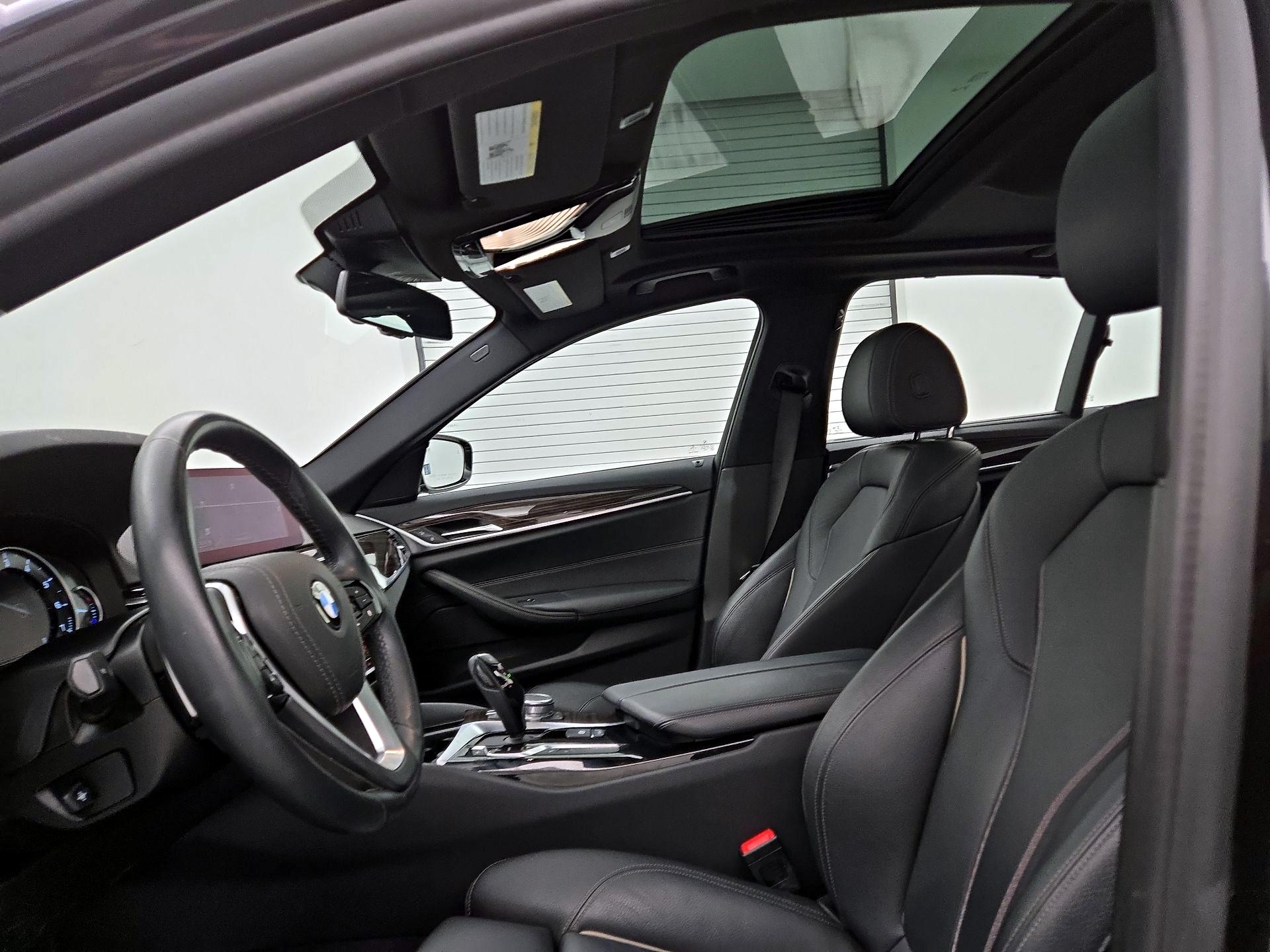 Thumbnail: 2019 BMW 5 Series - 20