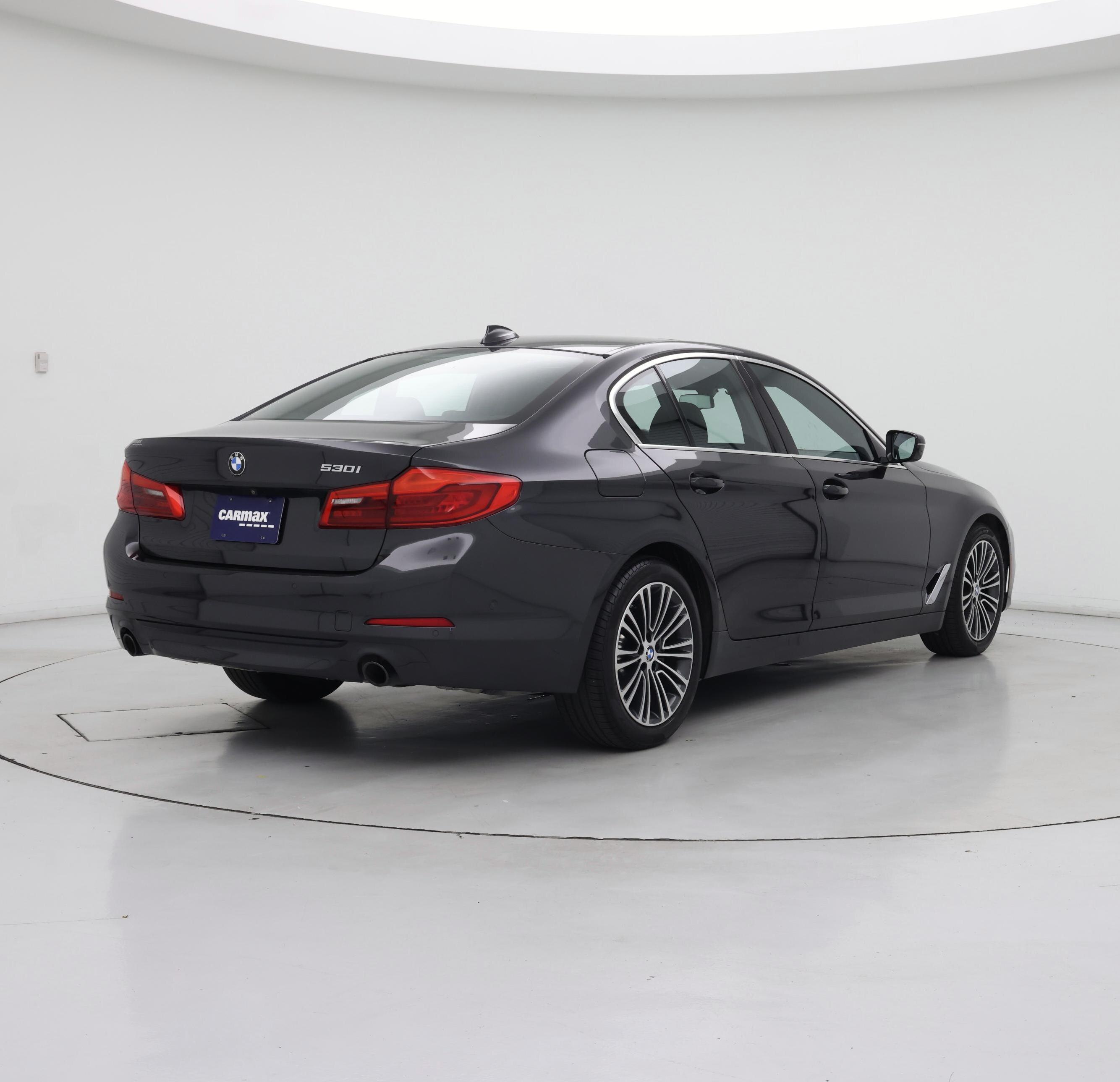 Thumbnail: 2019 BMW 5 Series - 8