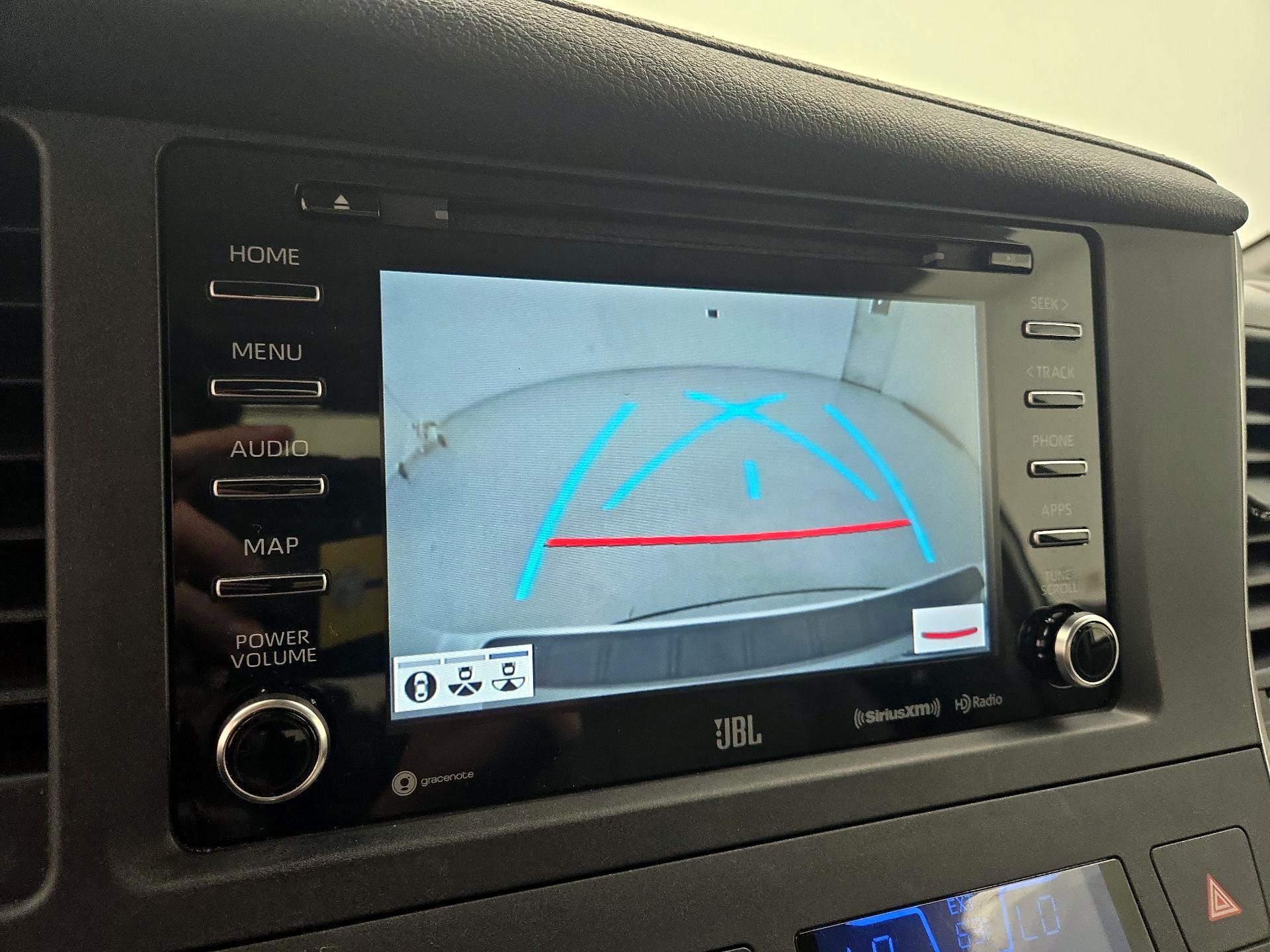 Thumbnail: 2020 Toyota Sienna - 15