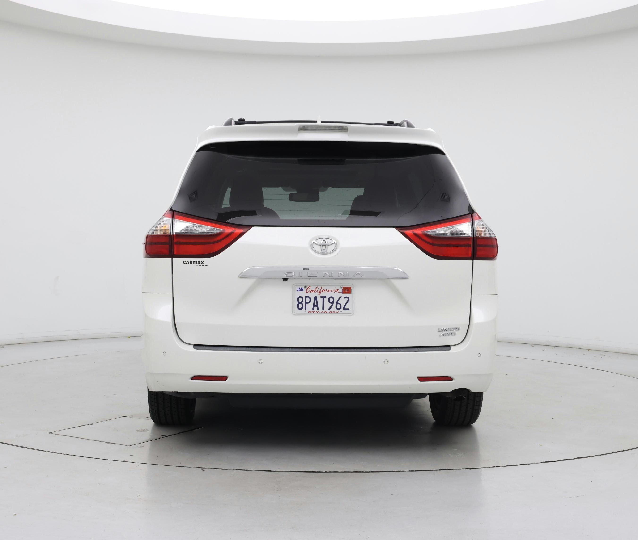 Thumbnail: 2020 Toyota Sienna - 6