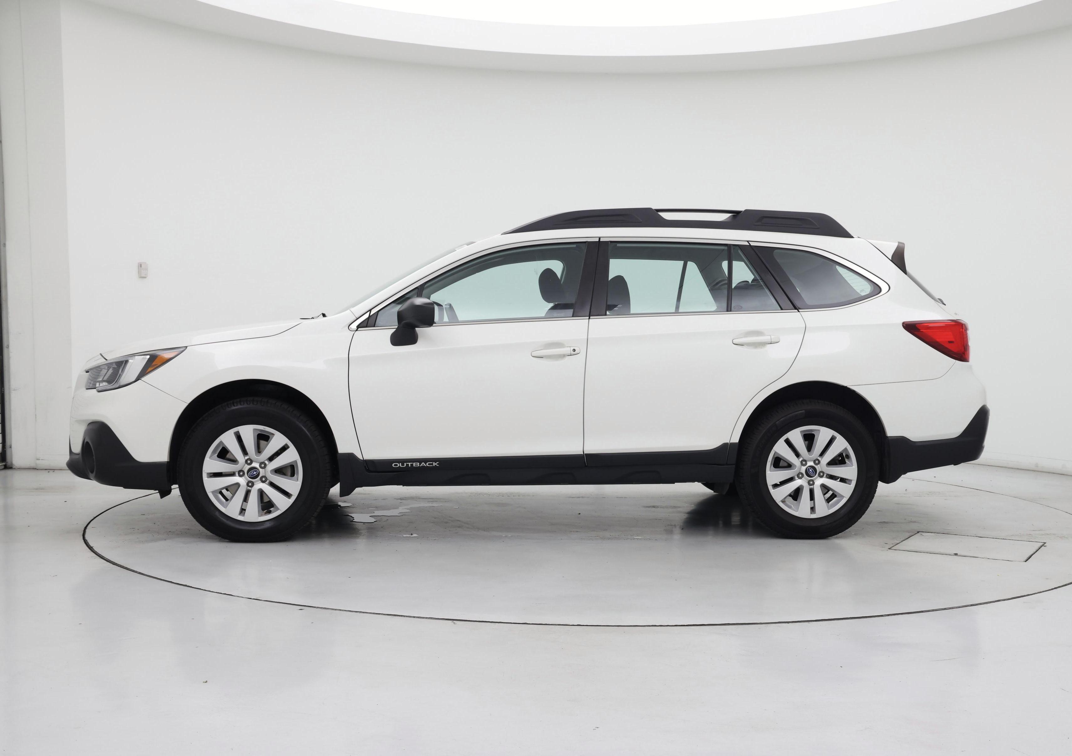 Thumbnail: 2018 Subaru Outback - 3