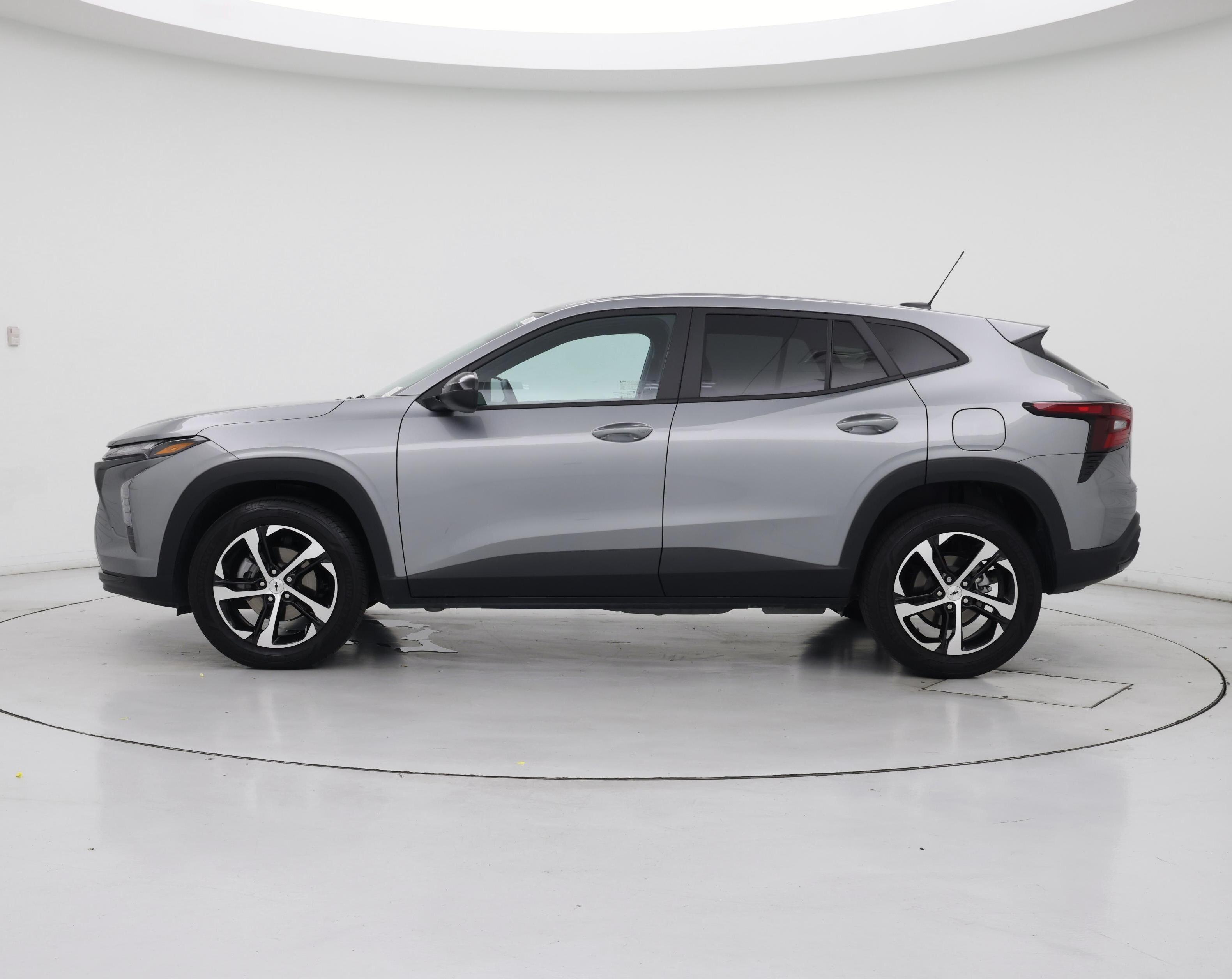 Thumbnail: 2024 Chevrolet Trax - 3