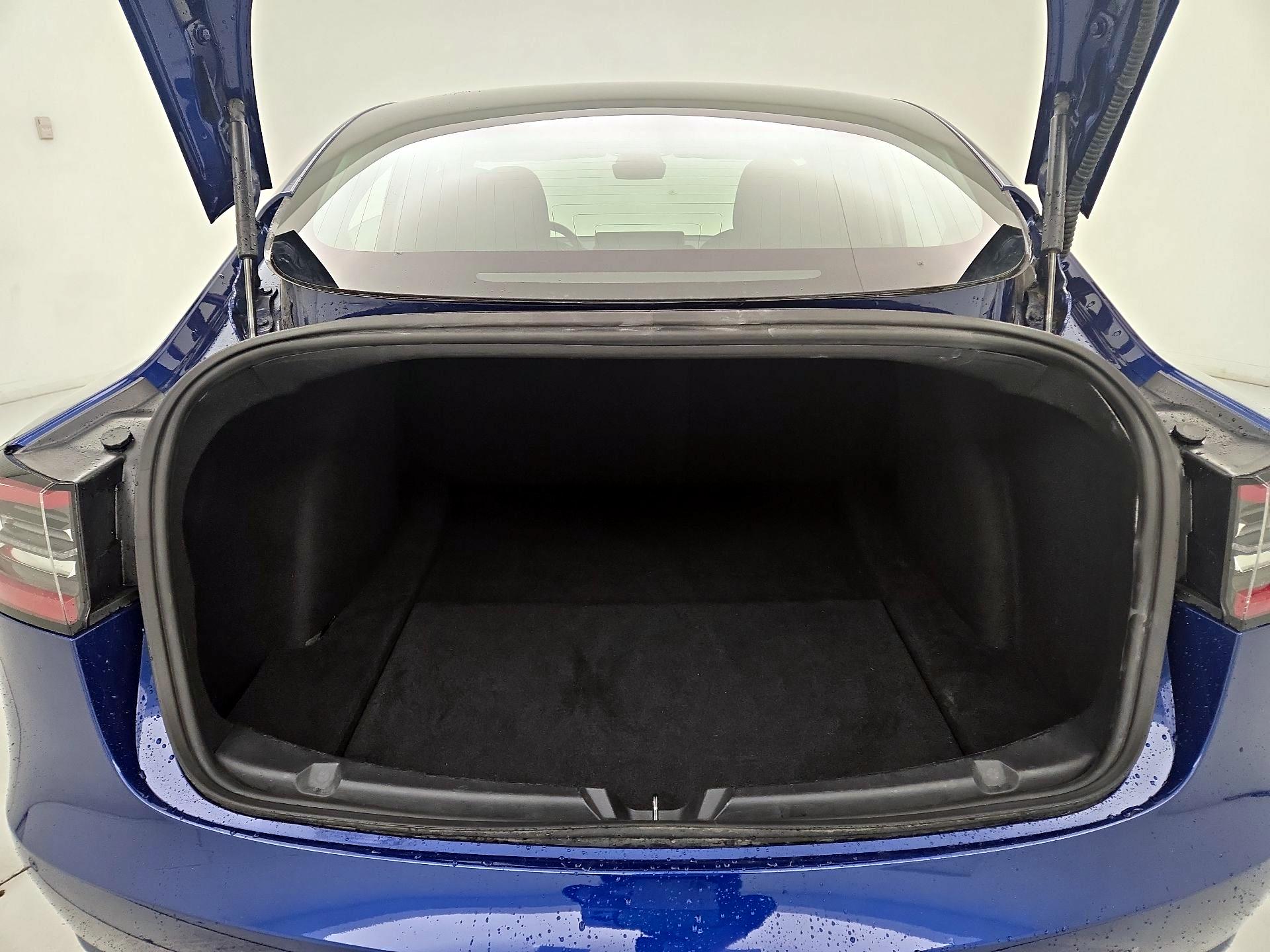 Thumbnail: 2019 Tesla Model 3 - 20