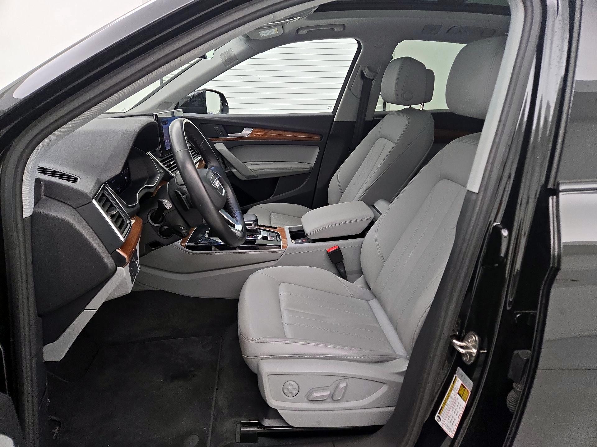 Thumbnail: 2023 Audi Q5 - 11