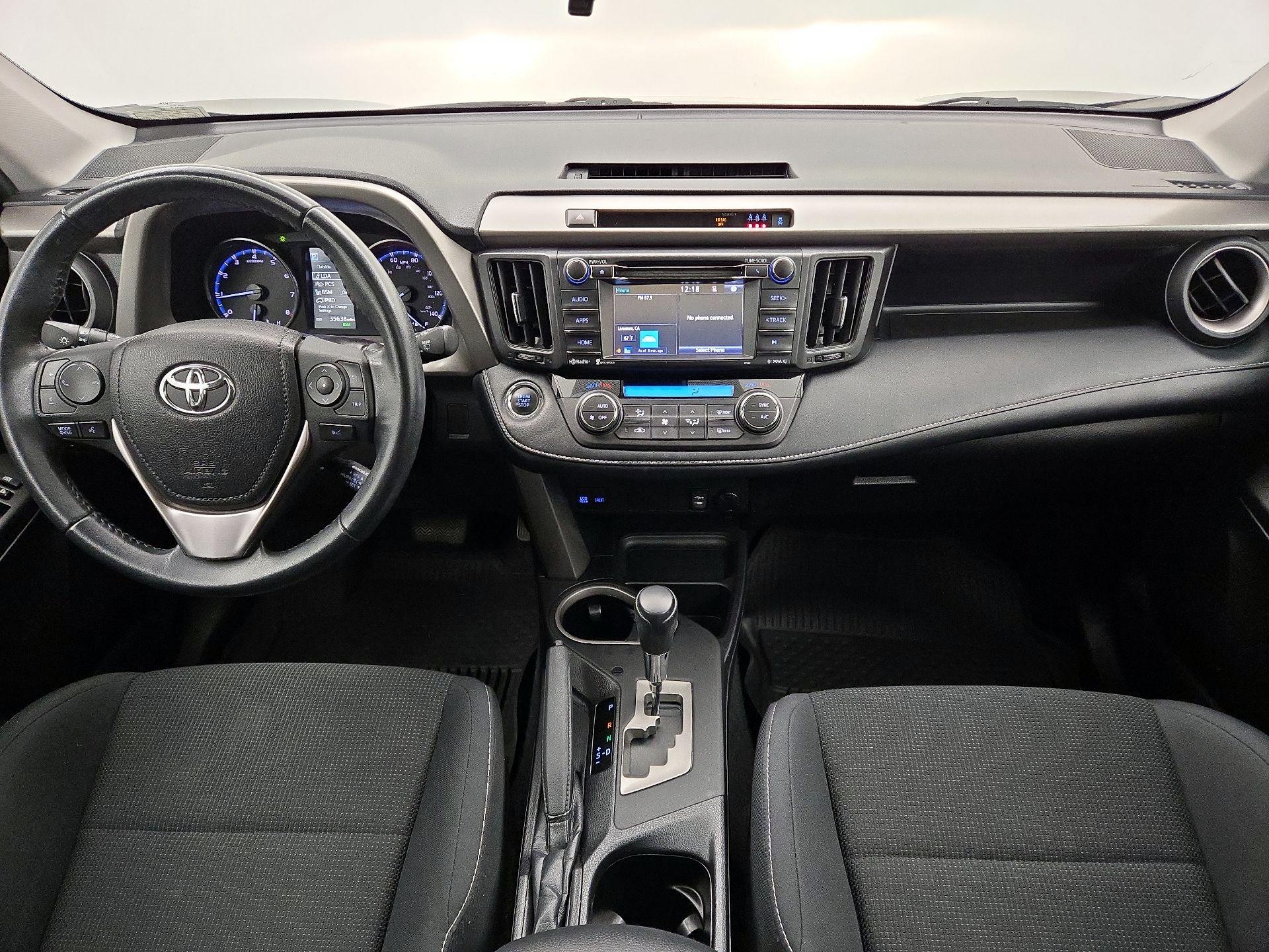 Thumbnail: 2018 Toyota RAV4 - 9