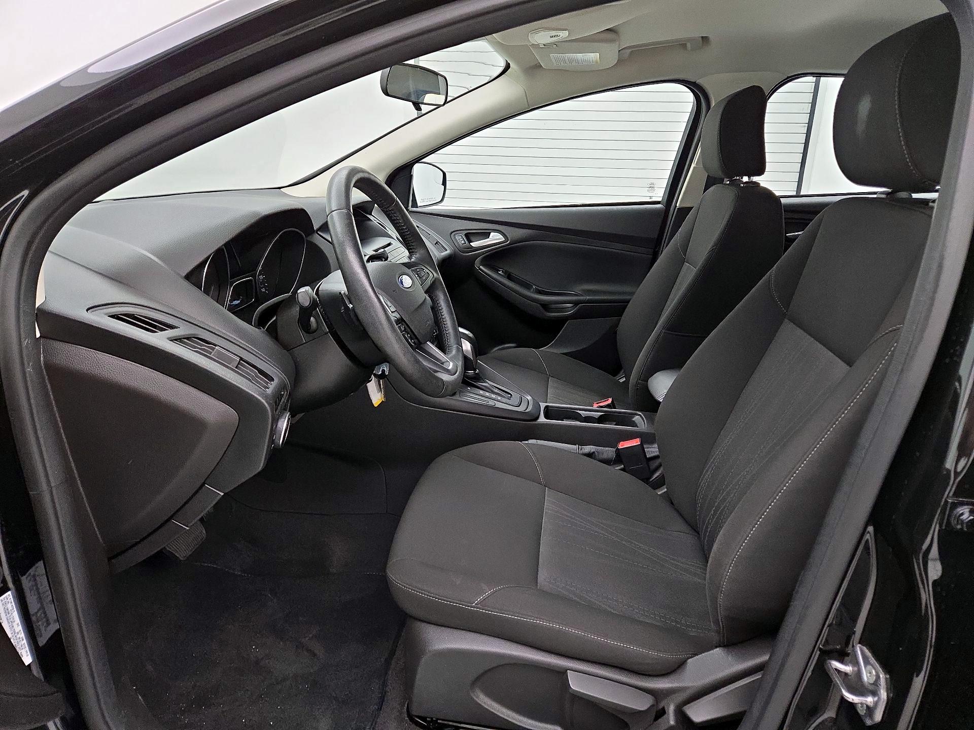 Thumbnail: 2015 Ford Focus - 11