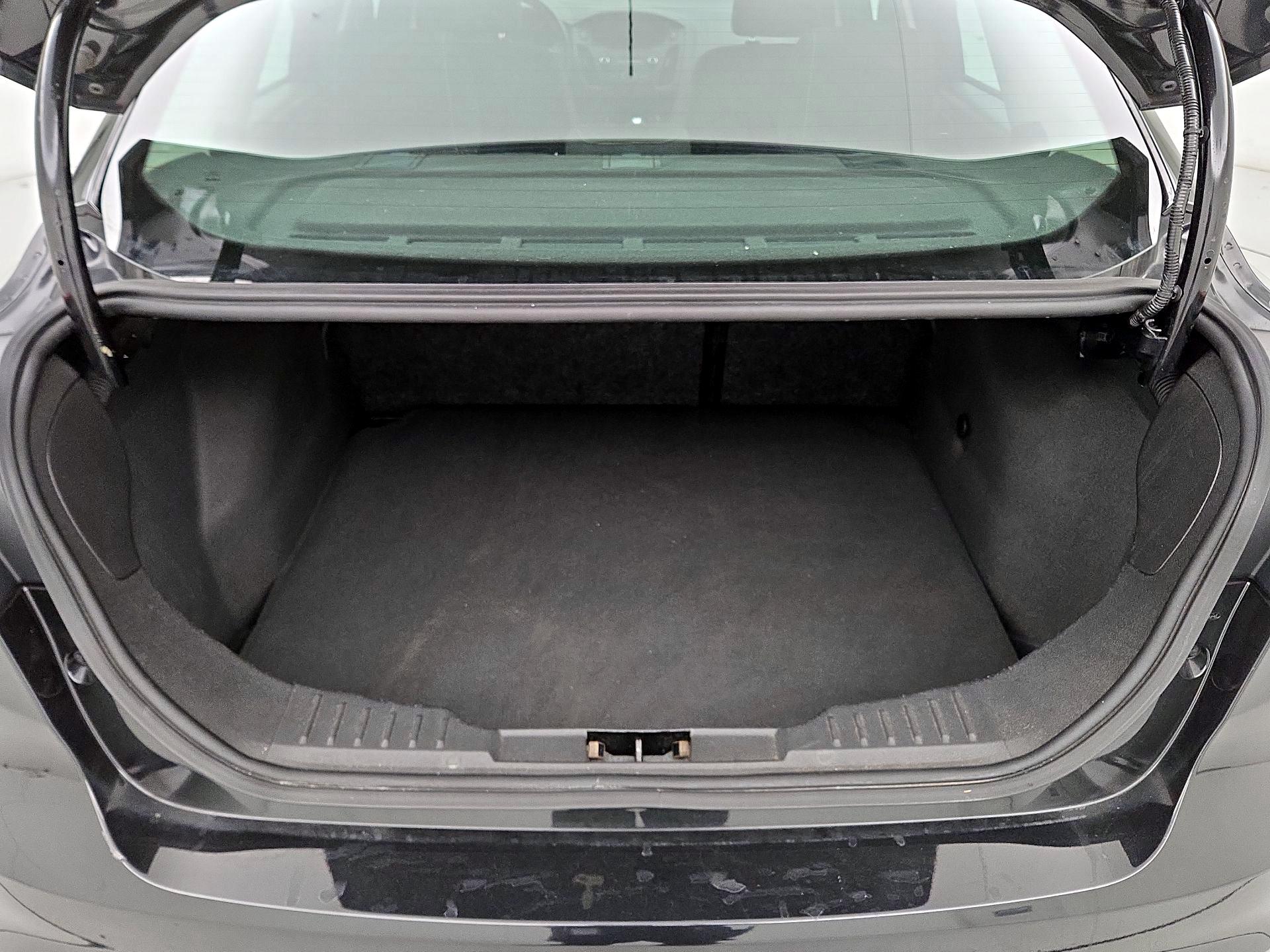 Thumbnail: 2015 Ford Focus - 19