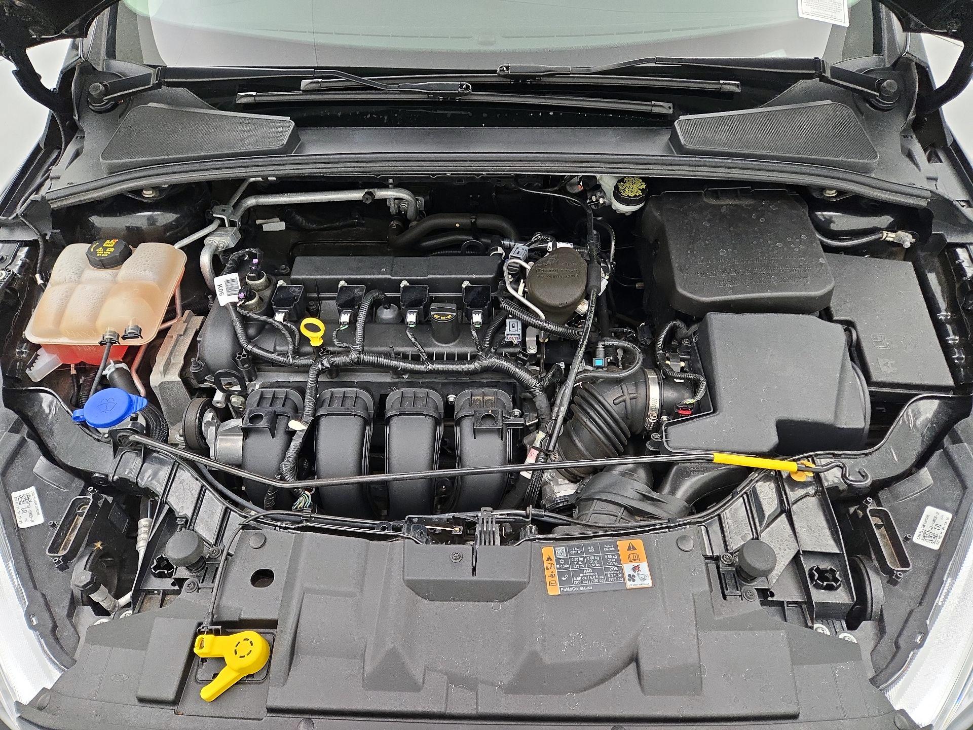Thumbnail: 2015 Ford Focus - 20