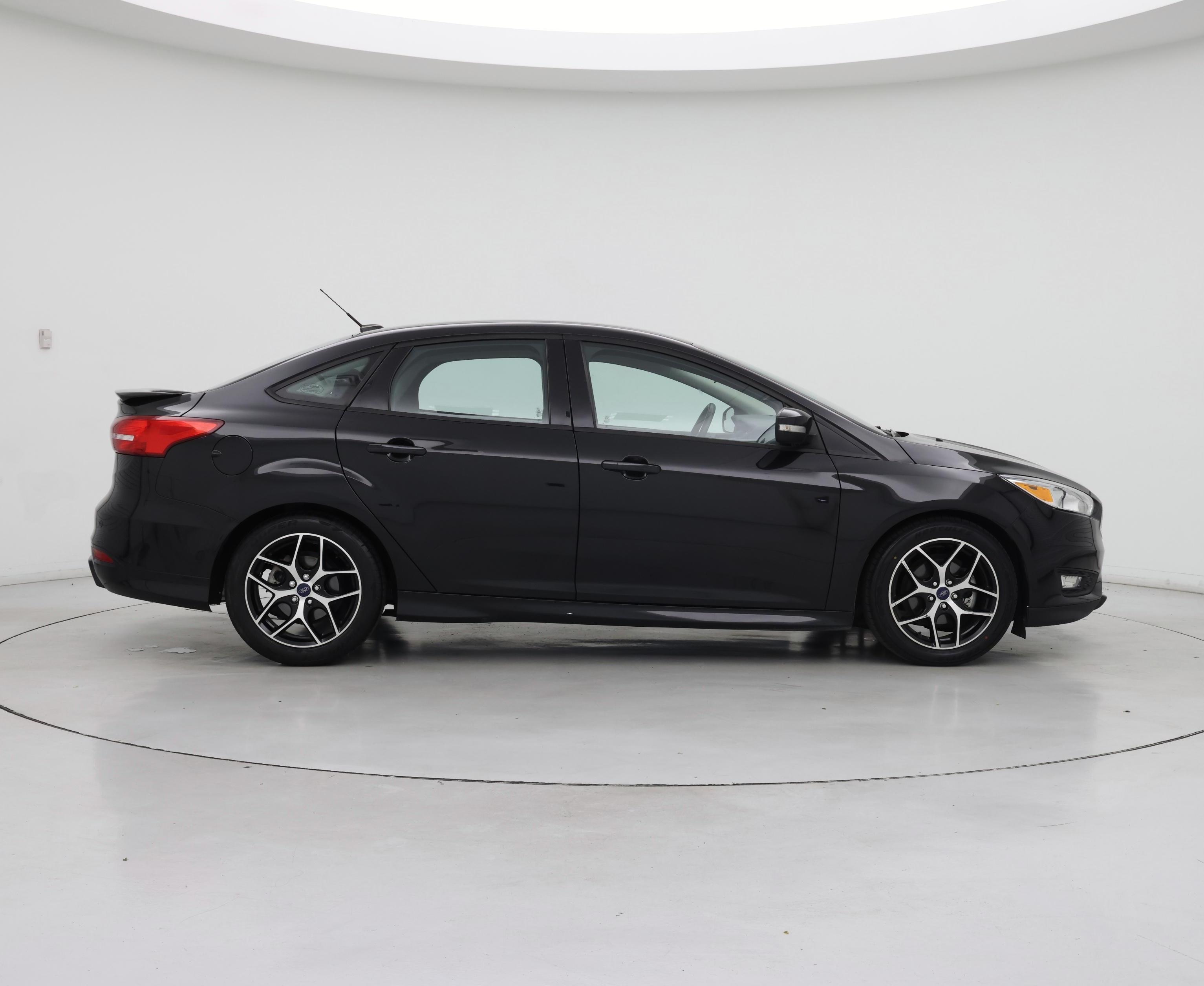 Thumbnail: 2015 Ford Focus - 7