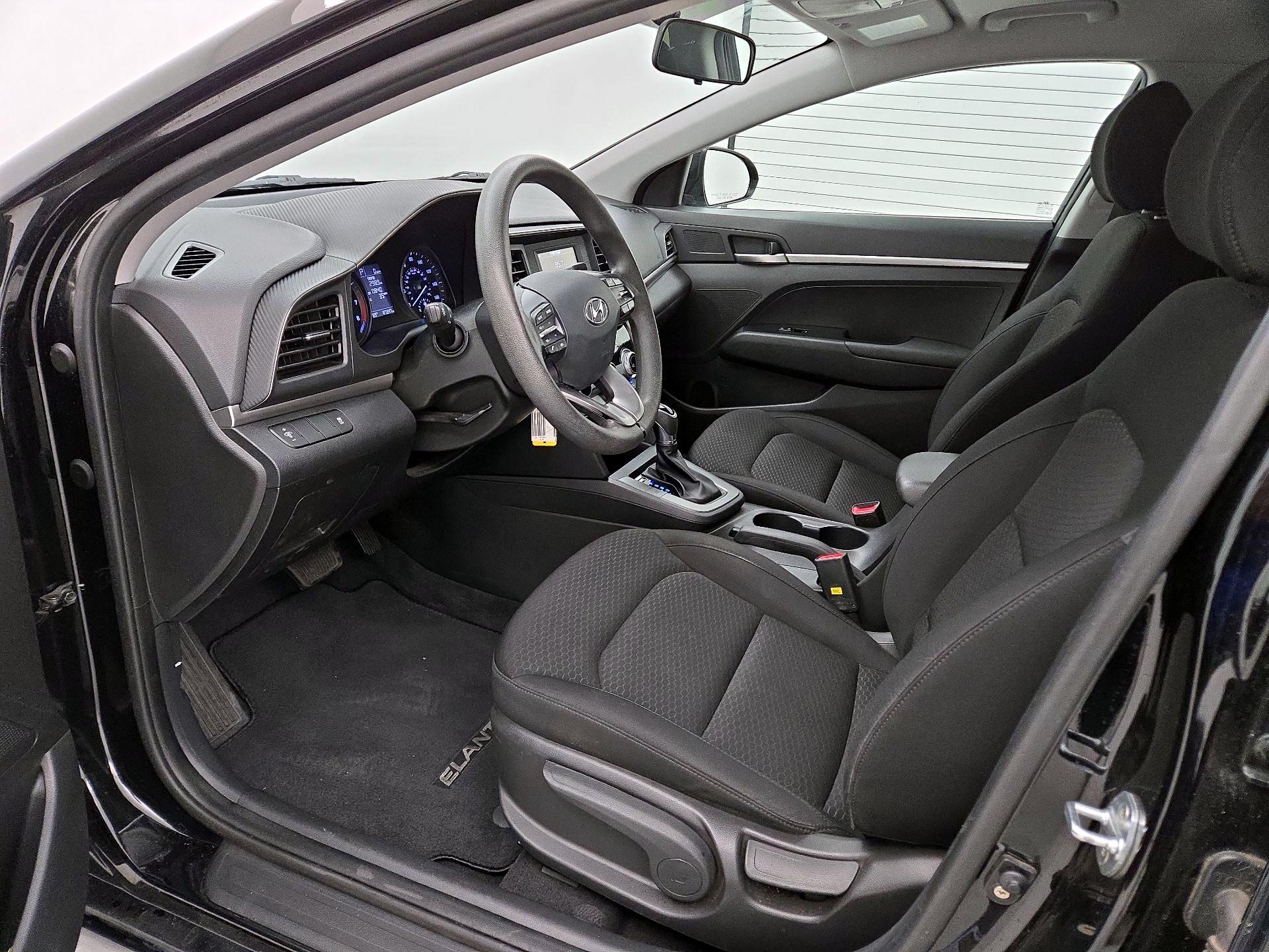Thumbnail: 2019 Hyundai Elantra - 11