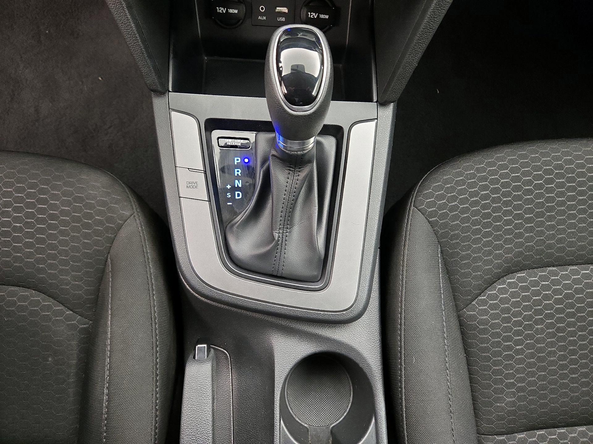 Thumbnail: 2019 Hyundai Elantra - 17